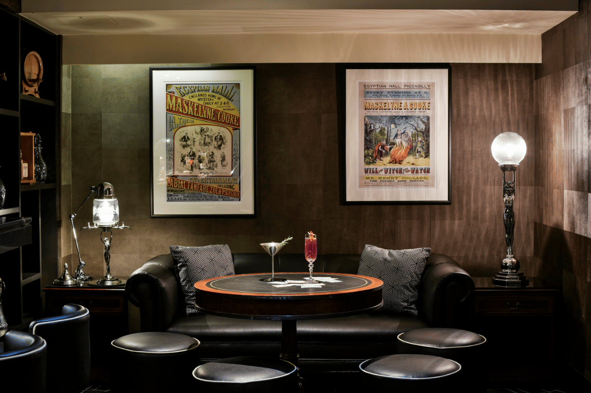 Downstairs At The Dilly 1