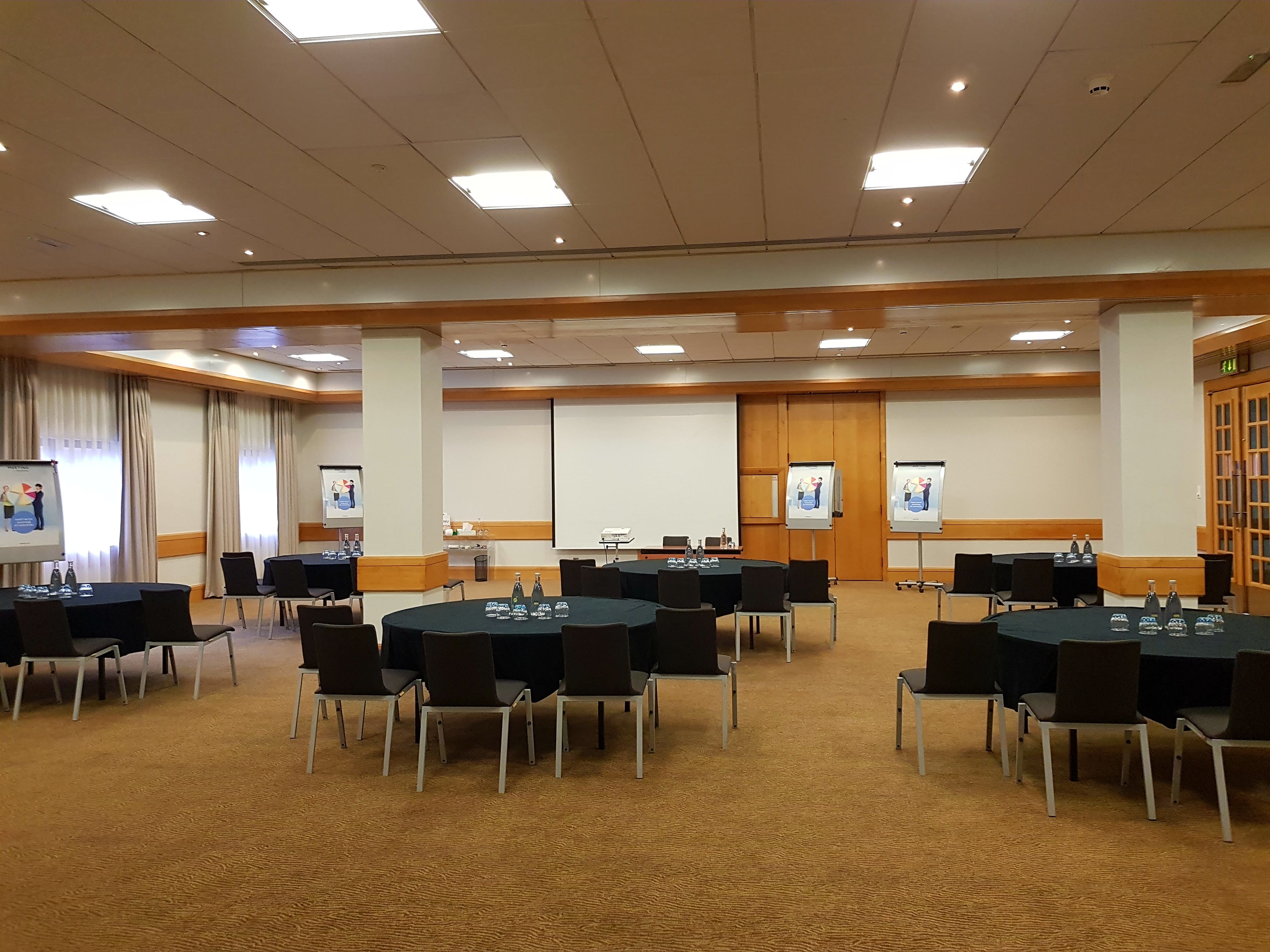 Victoria 1&2 Suite  1