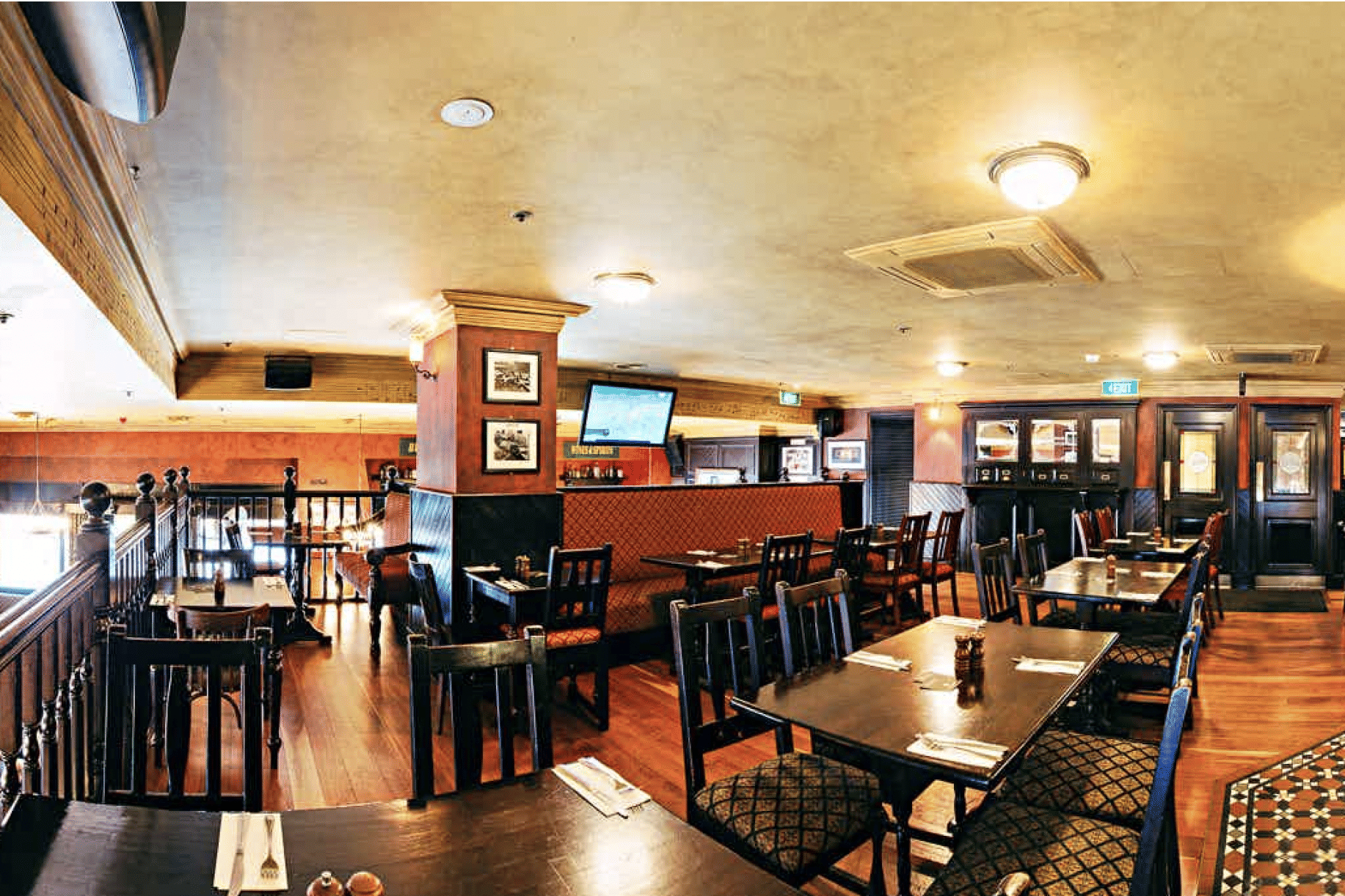 Mezzanine/Restaurant 0