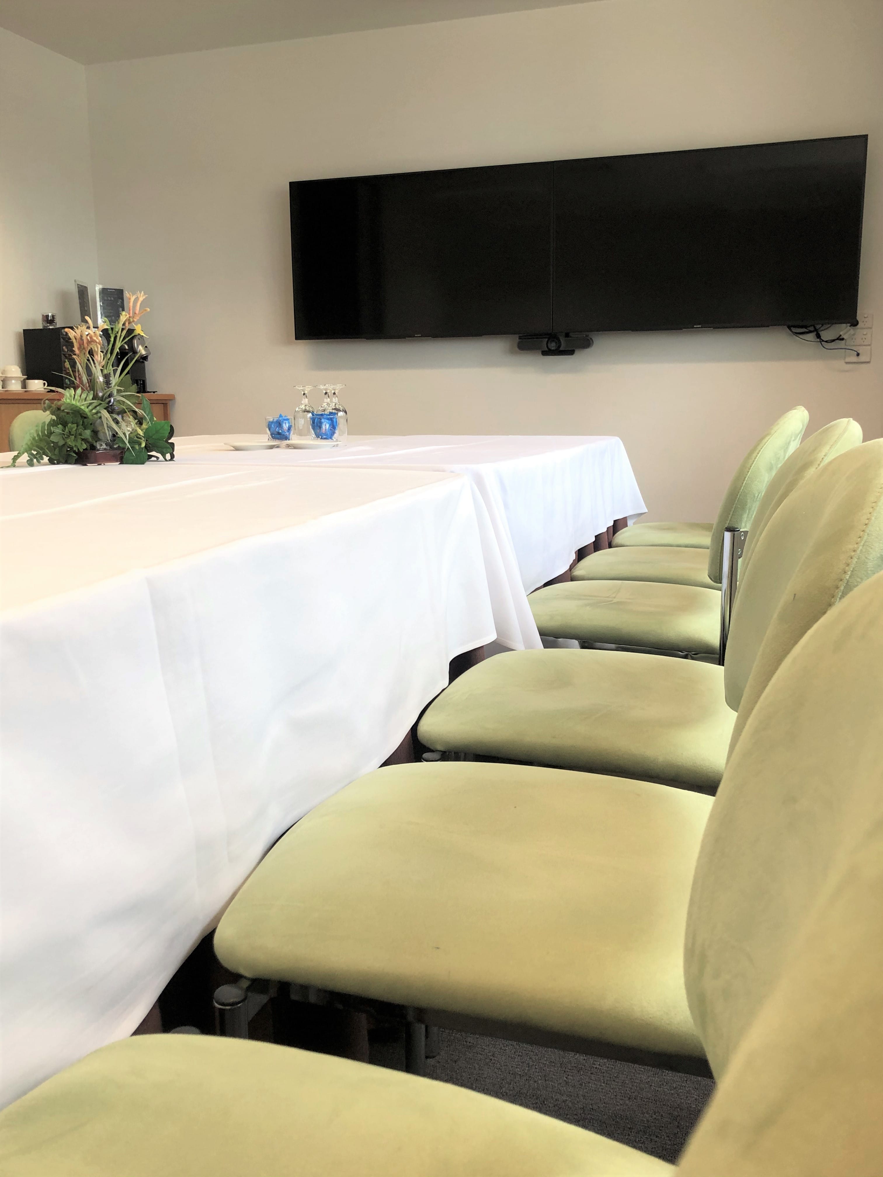 Syndicate Rooms 3 & 4 1