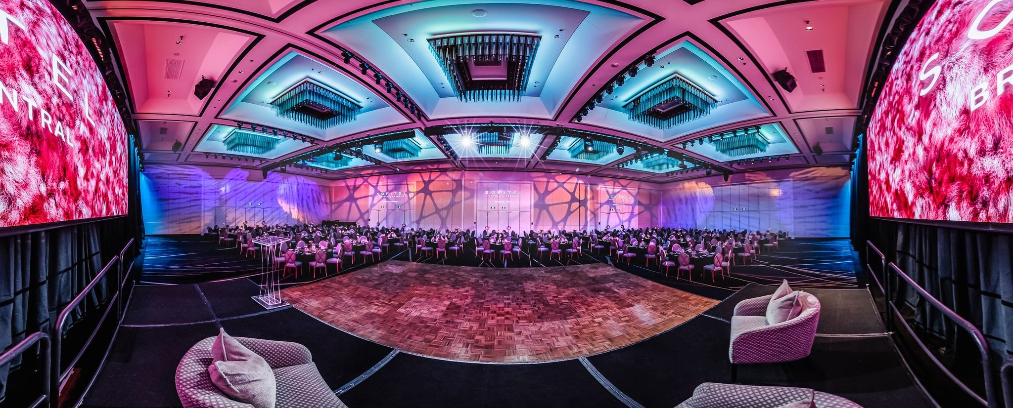 Ballroom Le Grand 19