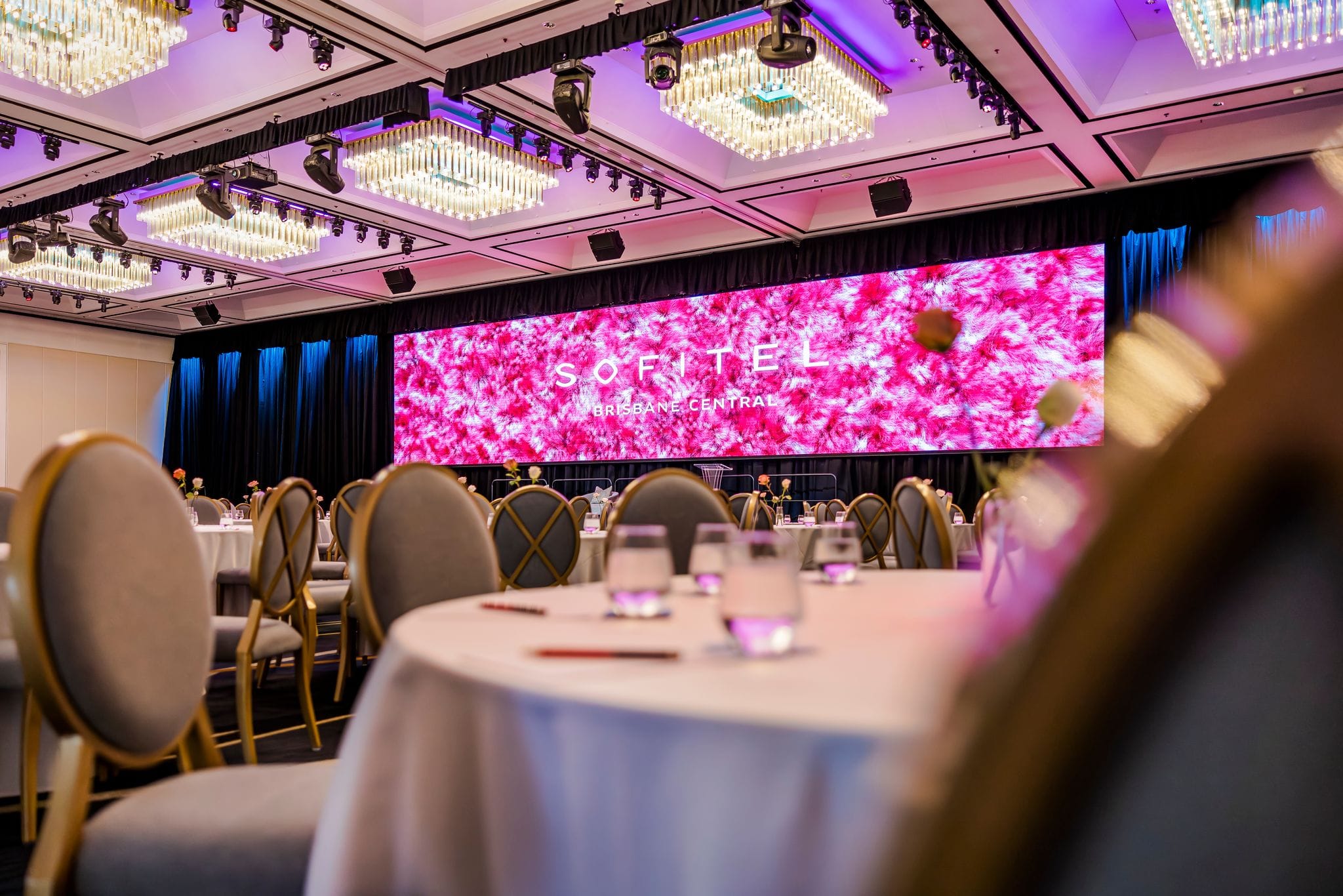 Ballroom Le Grand 12