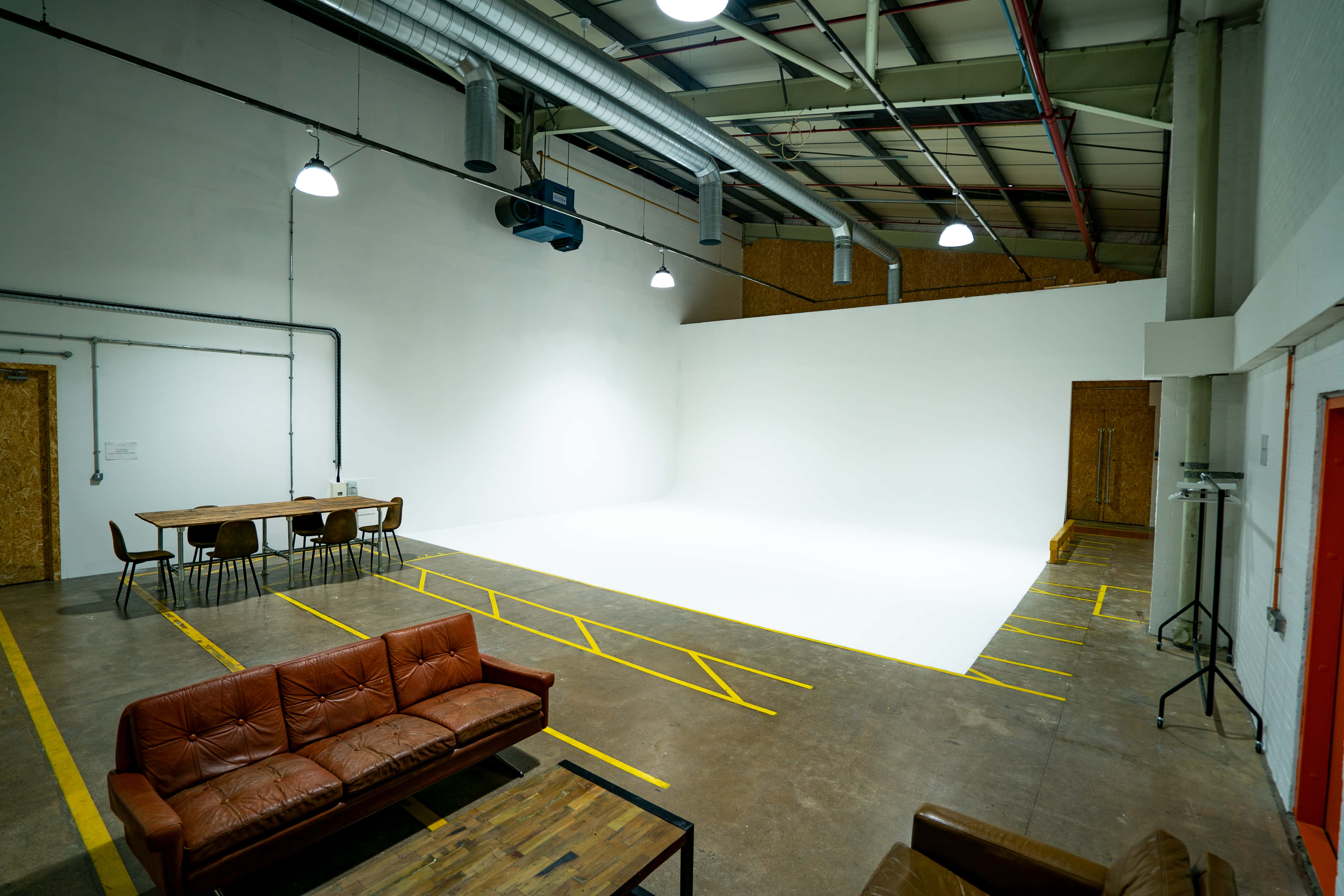 Studio 2 - Un.titled Studio 0