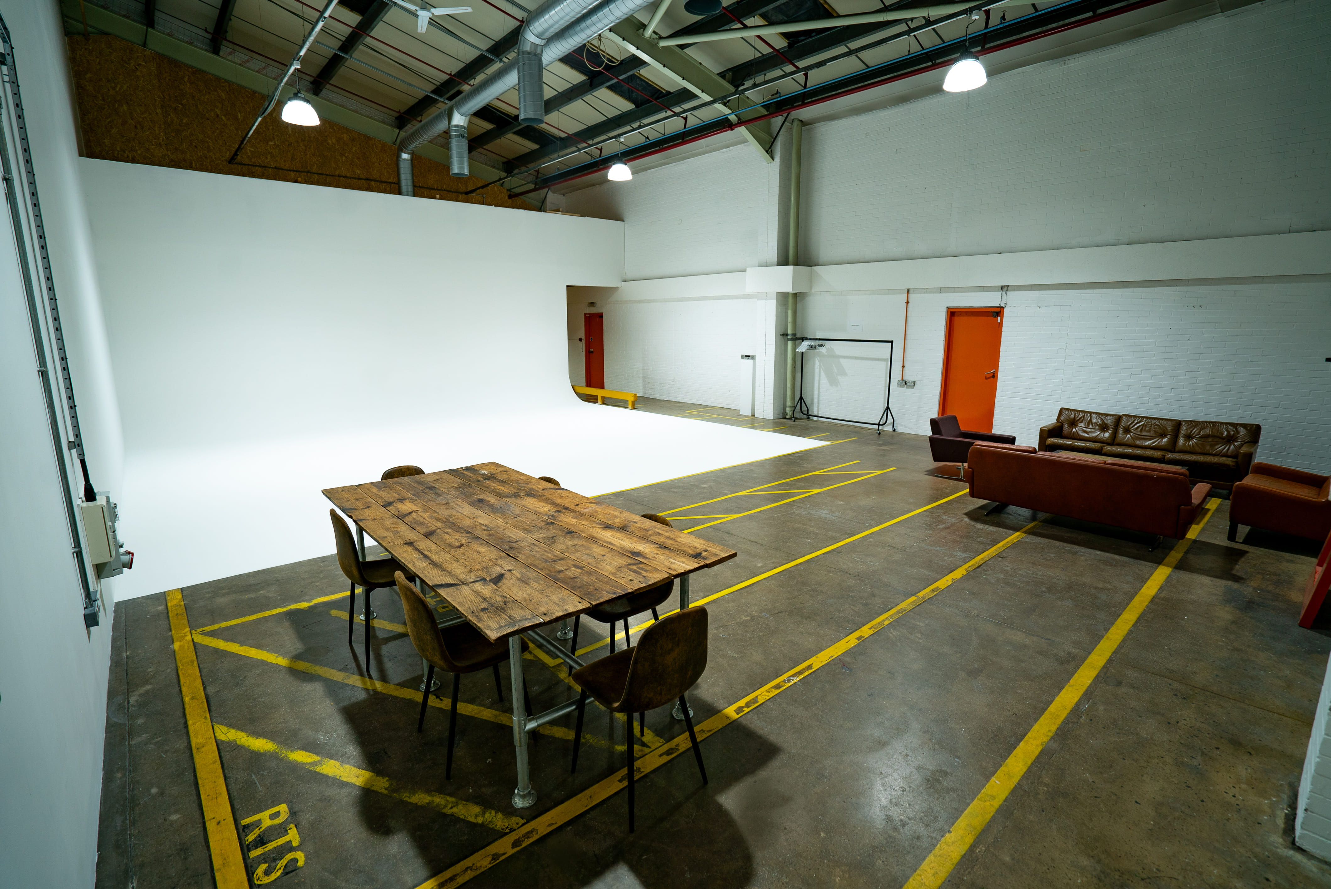 Studio 2 - Un.titled Studio 1