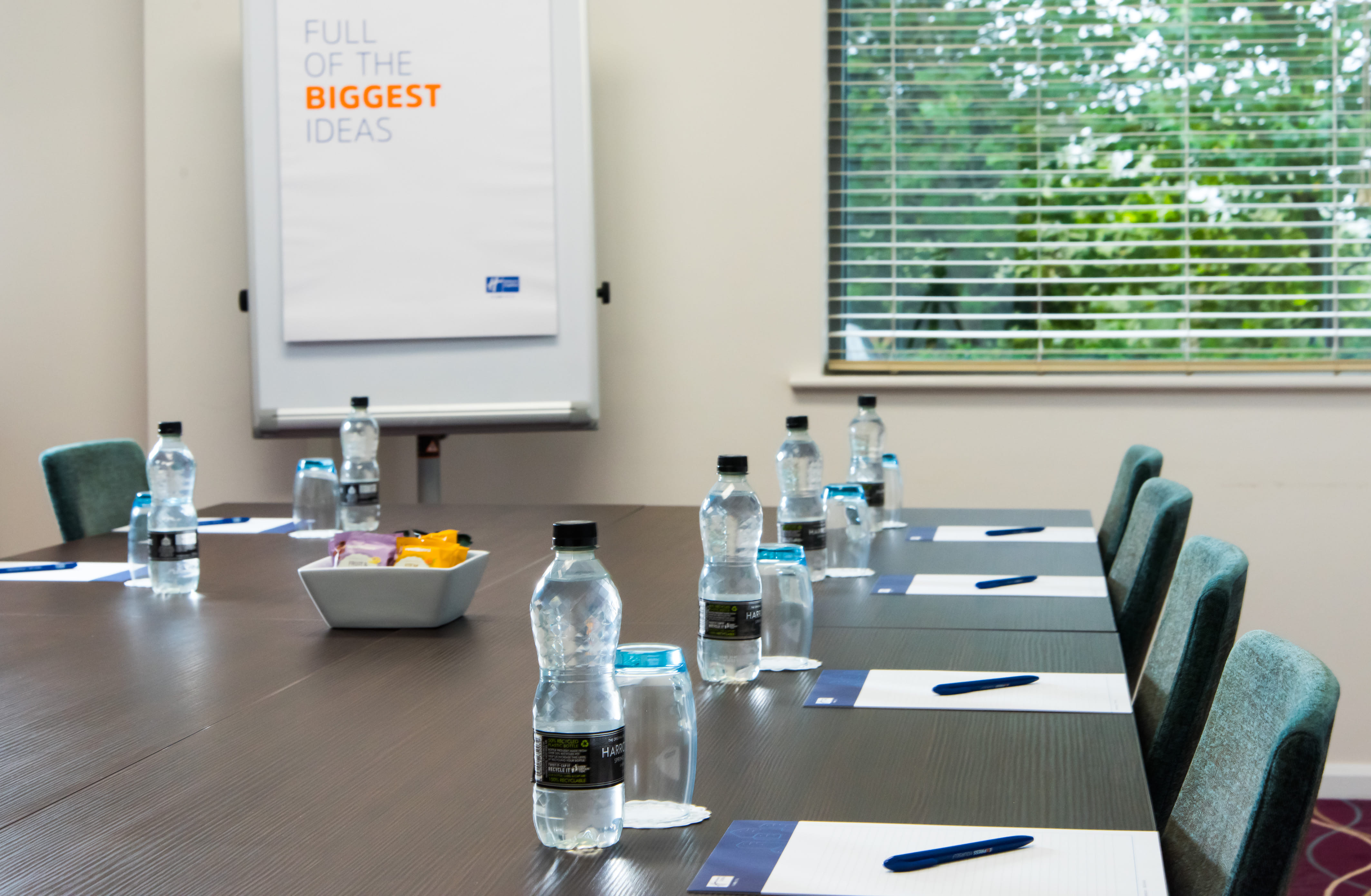 Gendle ( Partition Room)