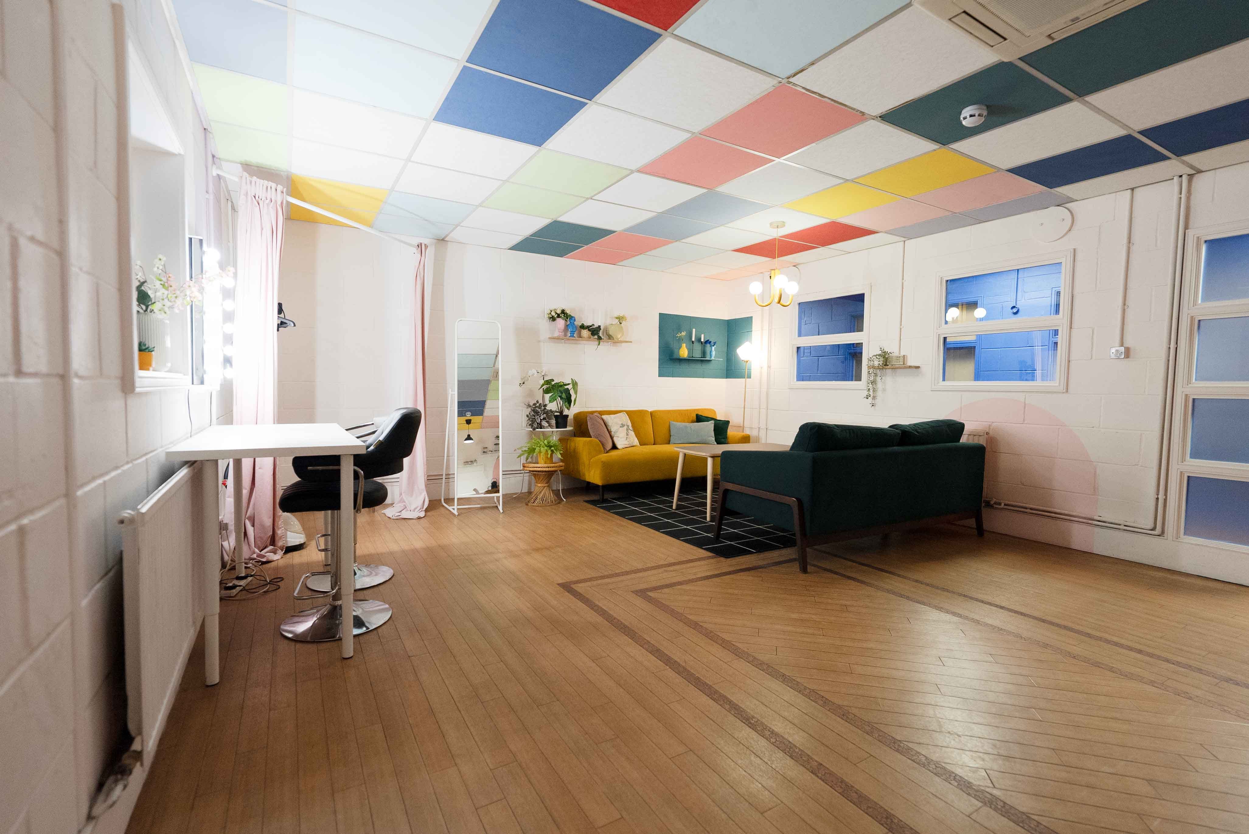 Klatch Studio - Studio 1: Infinity Cove 9