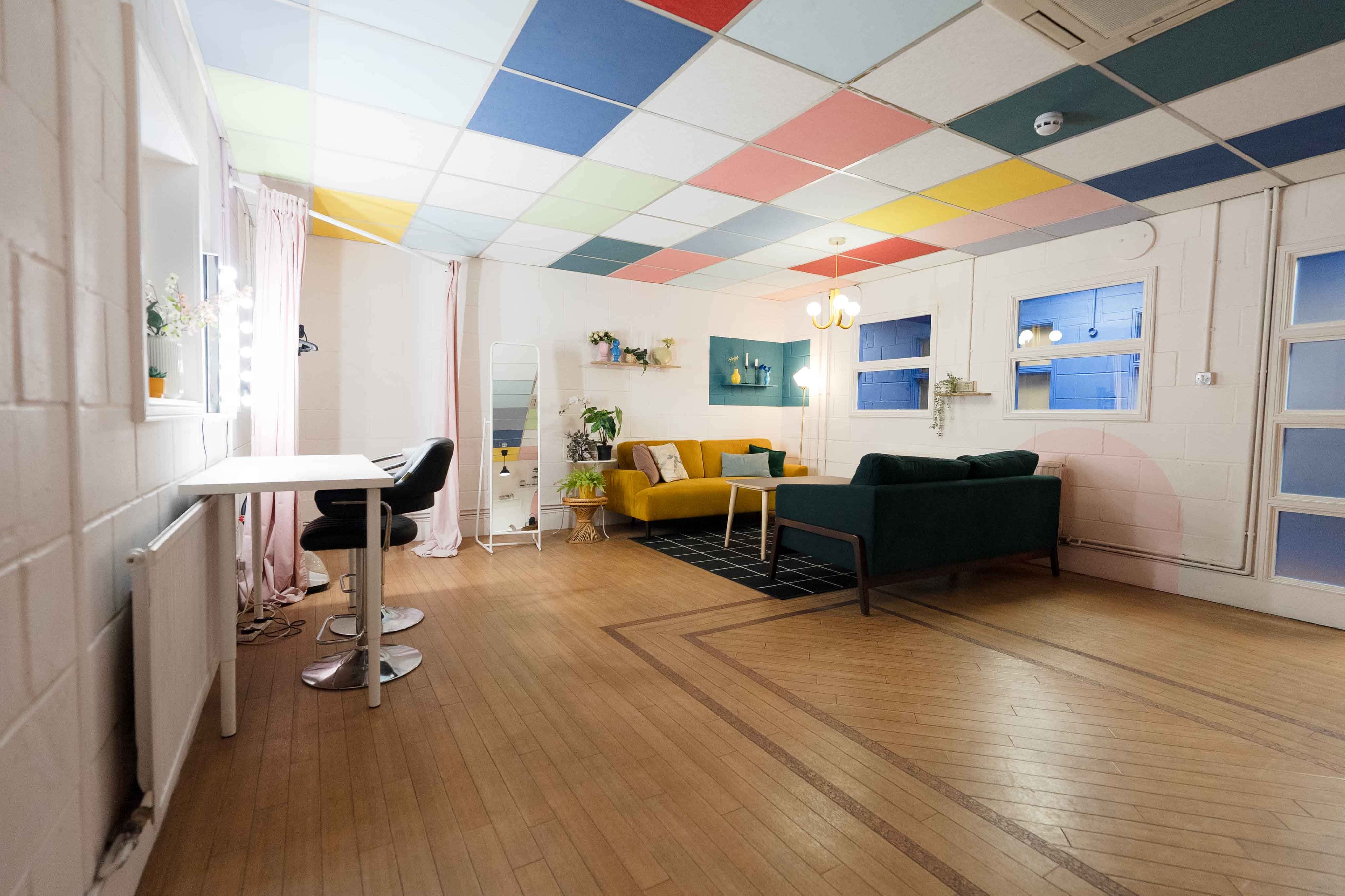 Klatch Studio - Studio 1: Infinity Cove 9