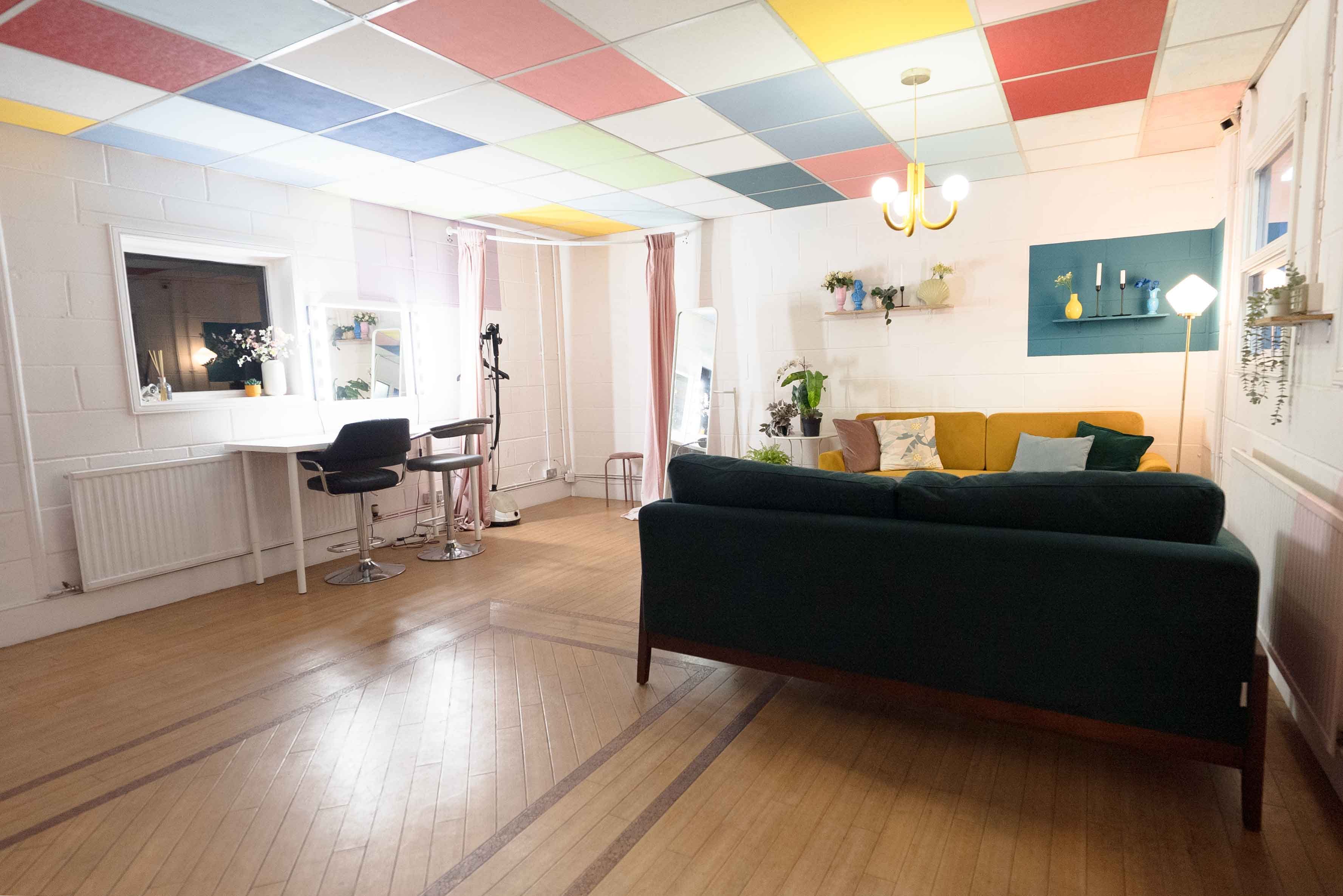 Klatch Studio - Studio 1: Infinity Cove 7