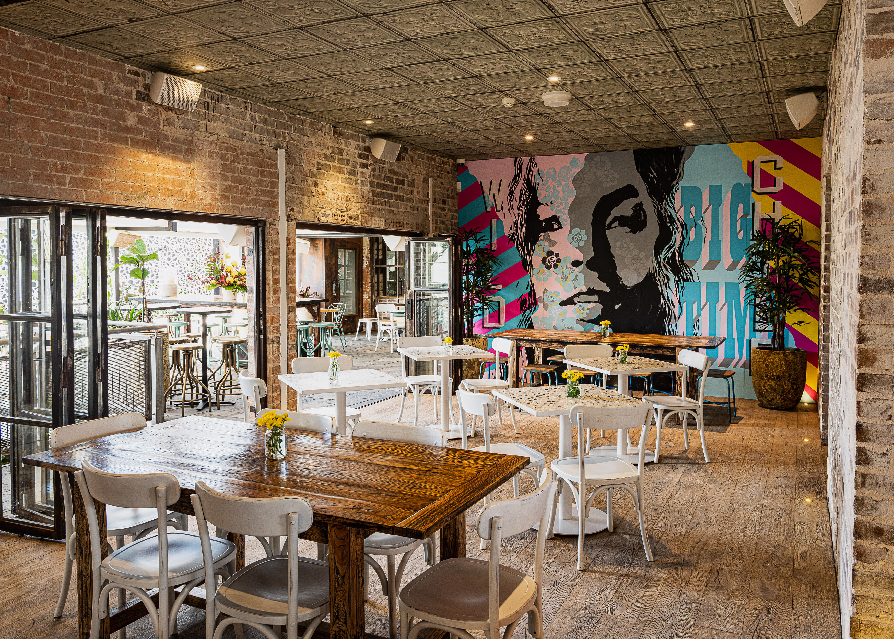 Exclusive Hire, Level 1 4