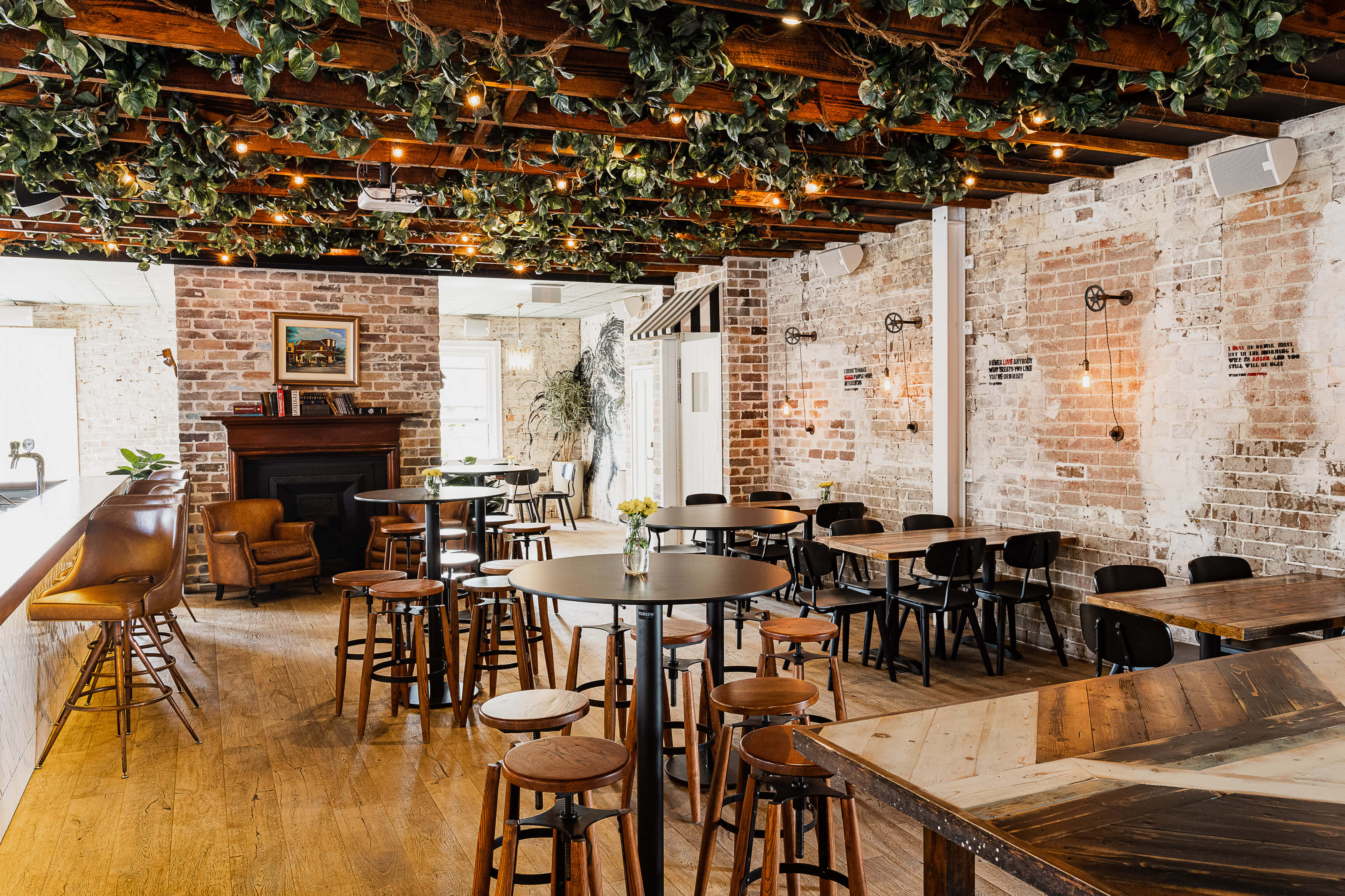 Exclusive Hire, Level 1 6