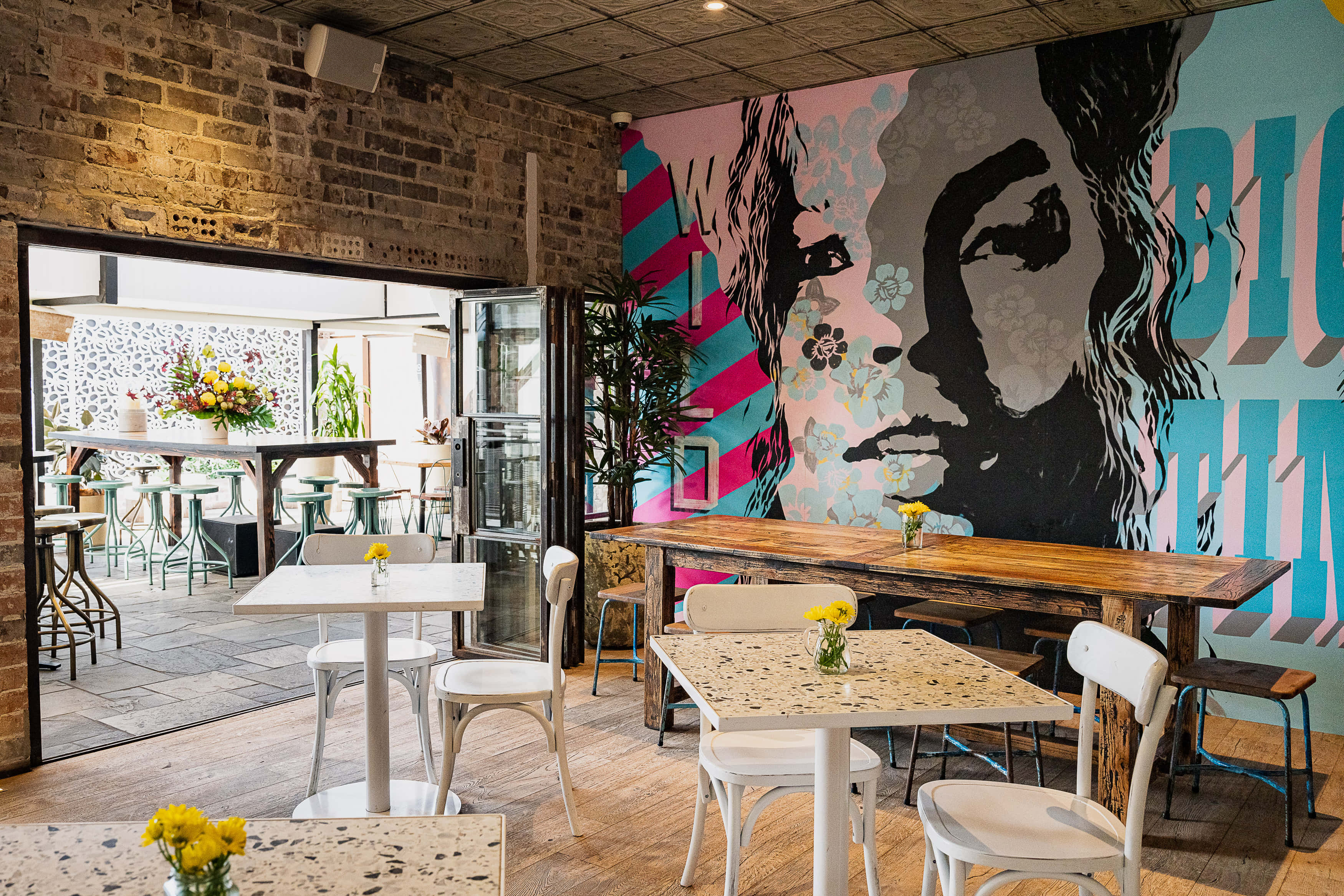 Exclusive Hire, Level 1 5