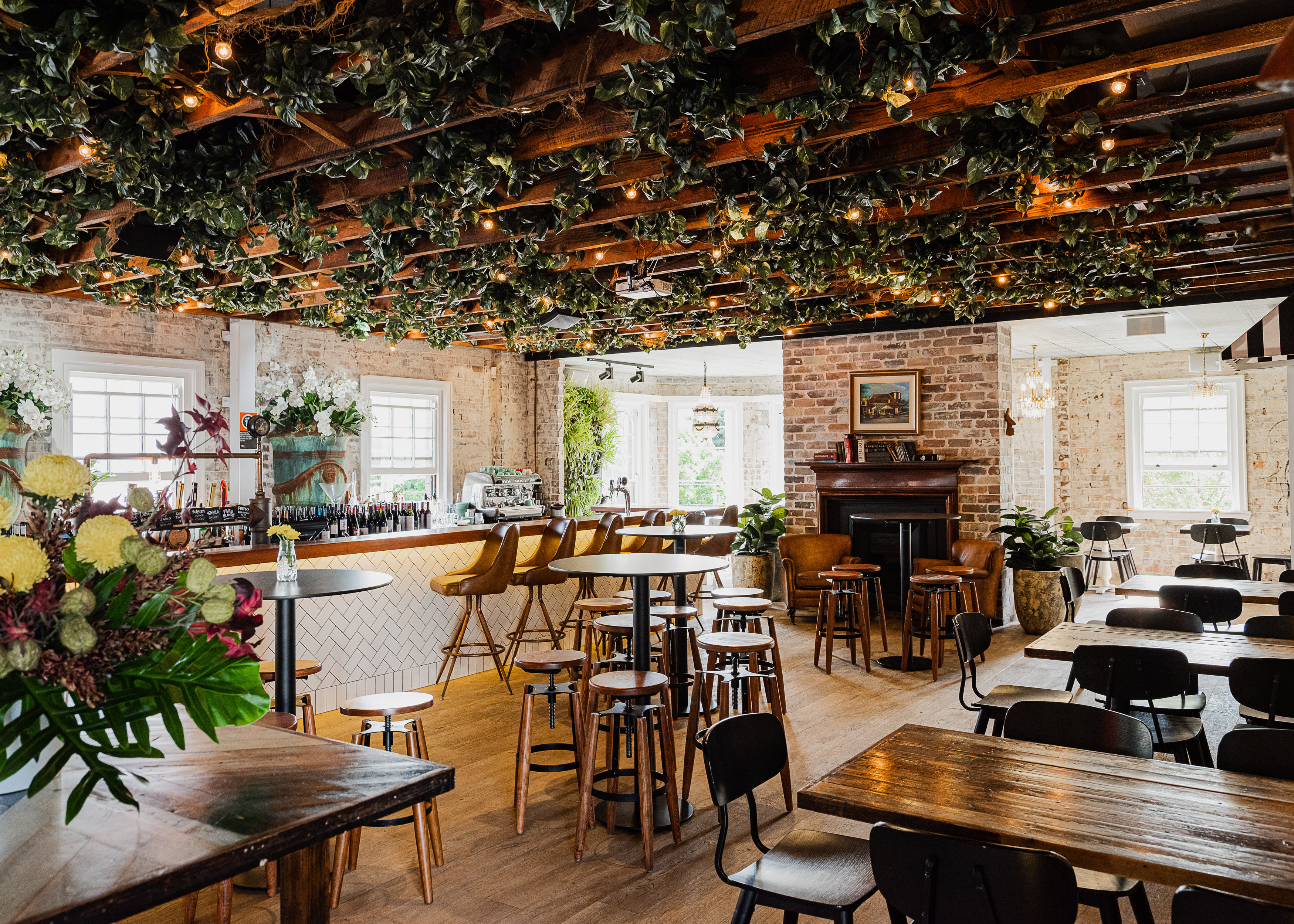 Exclusive Hire, Level 1 7