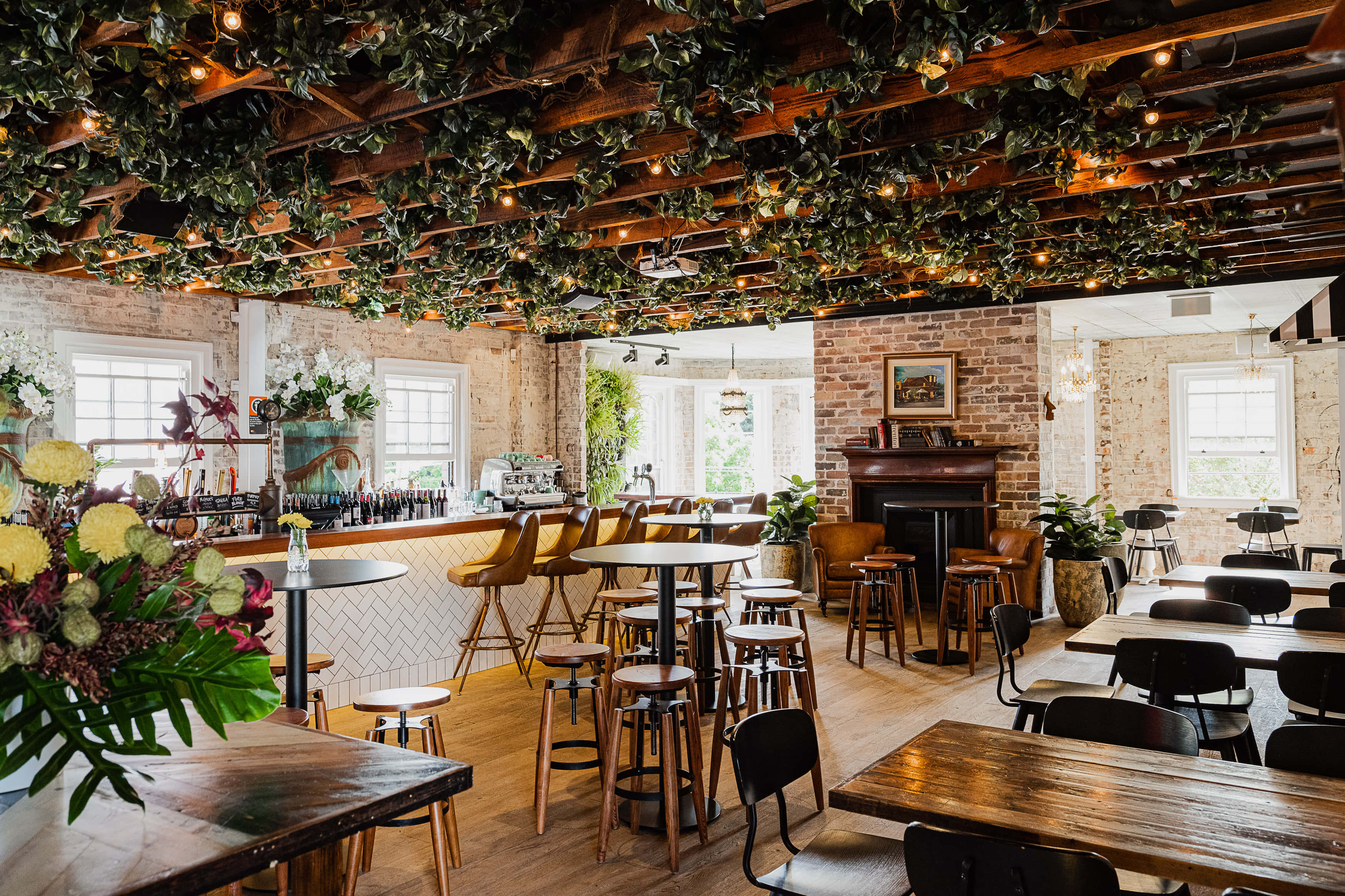 Exclusive Hire, Level 1 7