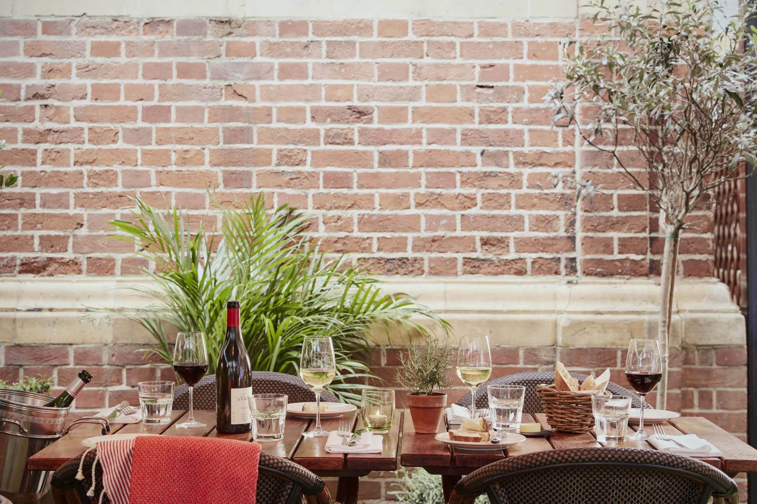 Conservatory & Garden 6