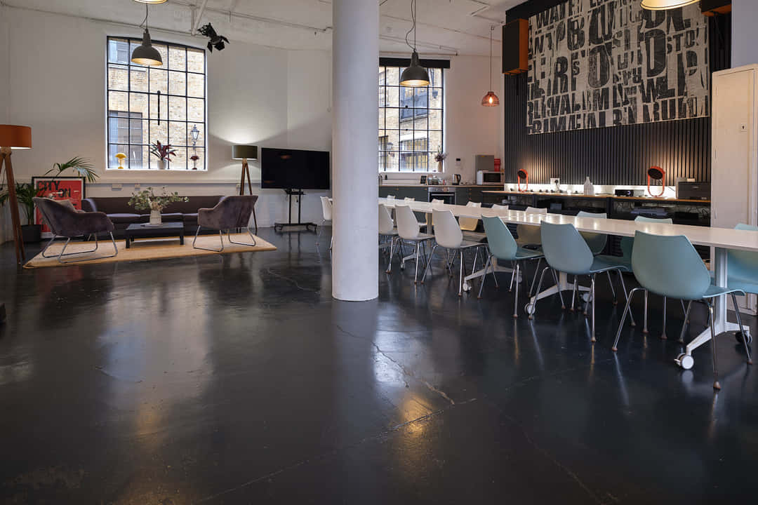 Creative meeting space in central London 1