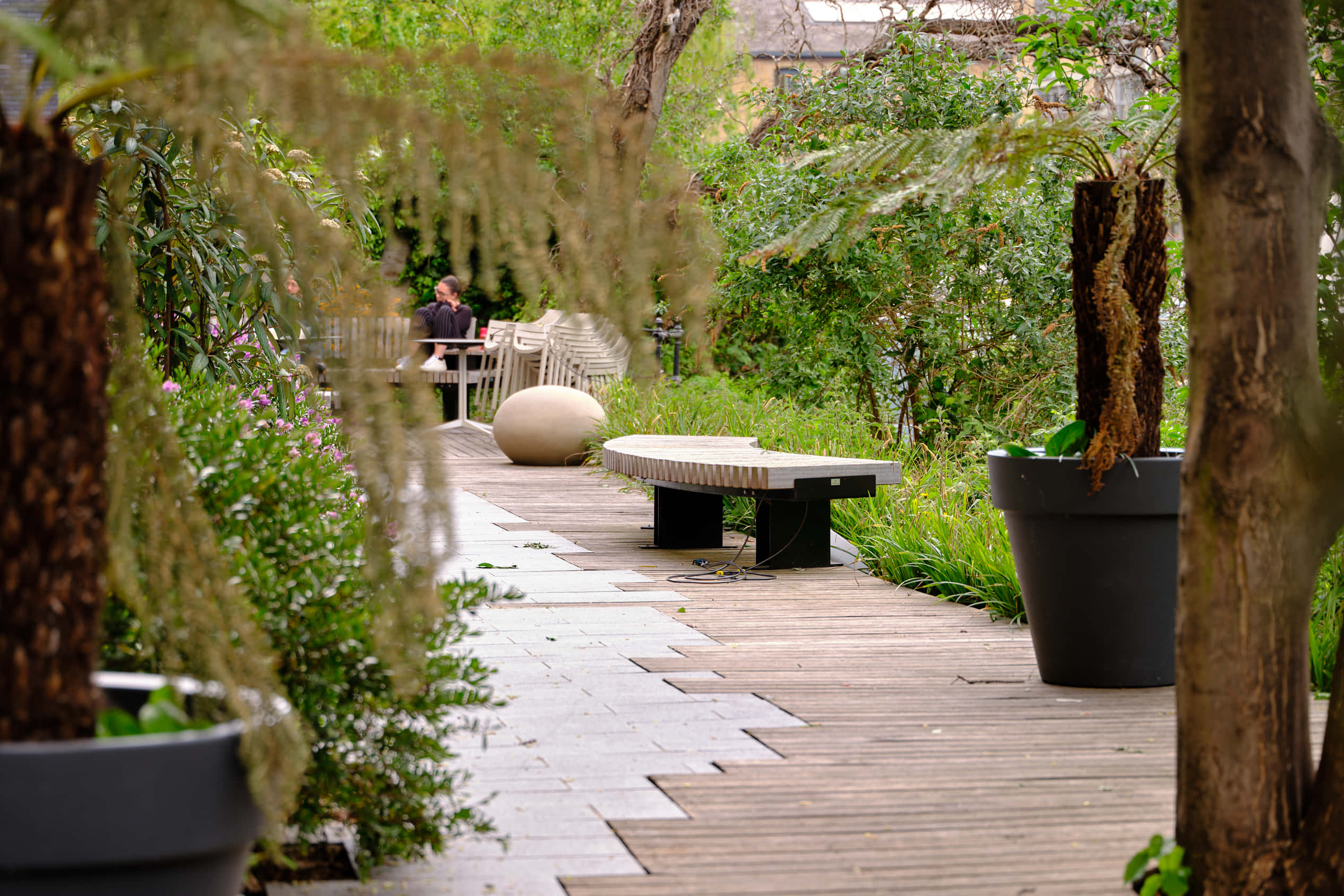 Creative meeting space in central London 8