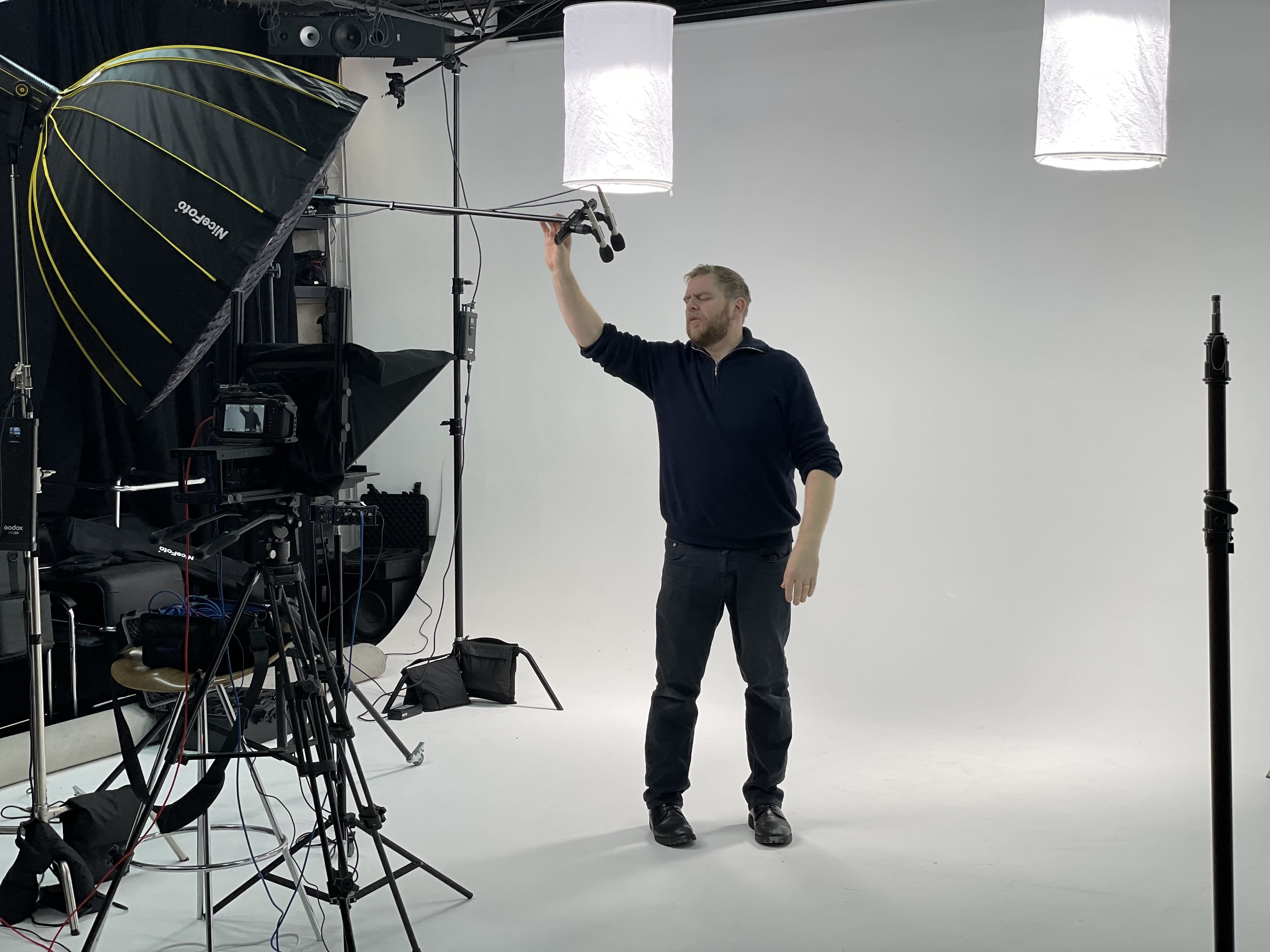 Studio One | White Infinity Cove 8