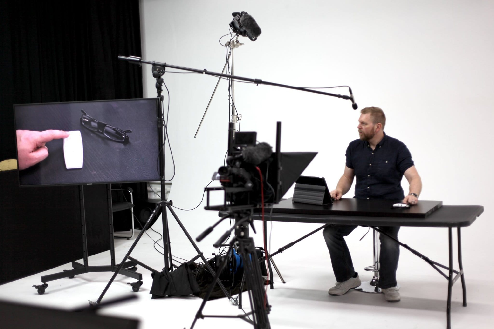 Studio One | White Infinity Cove 5