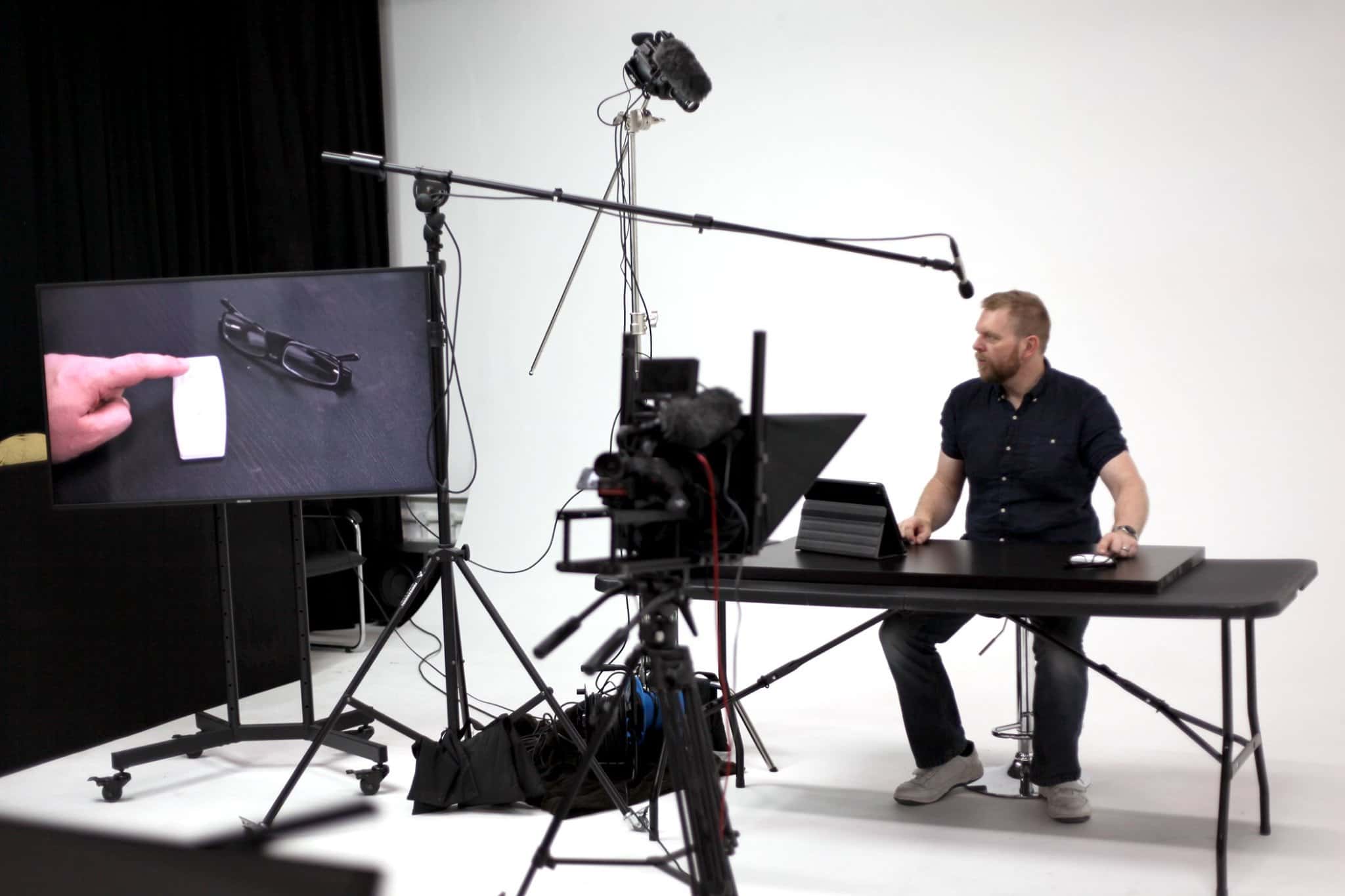 Studio One | White Infinity Cove 5