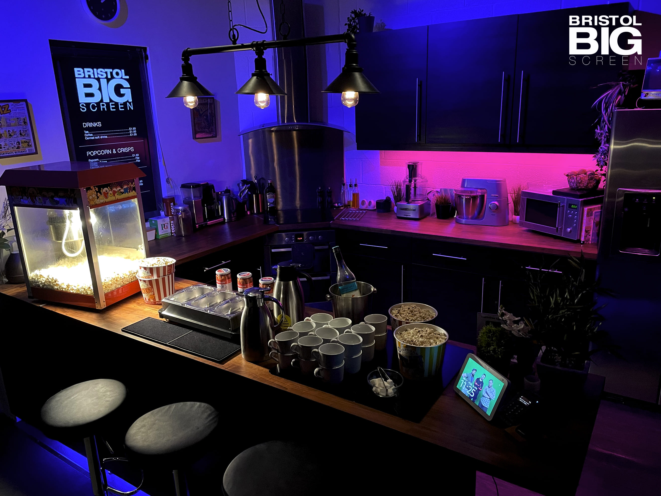 Bristol Big Screen: Screening Room | 200" 4K HDR10 3D Dolby Atmos 14