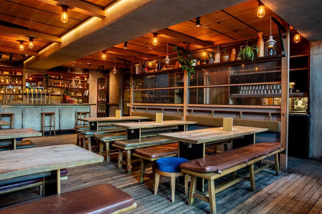 Canalside Bar & Terrace 4