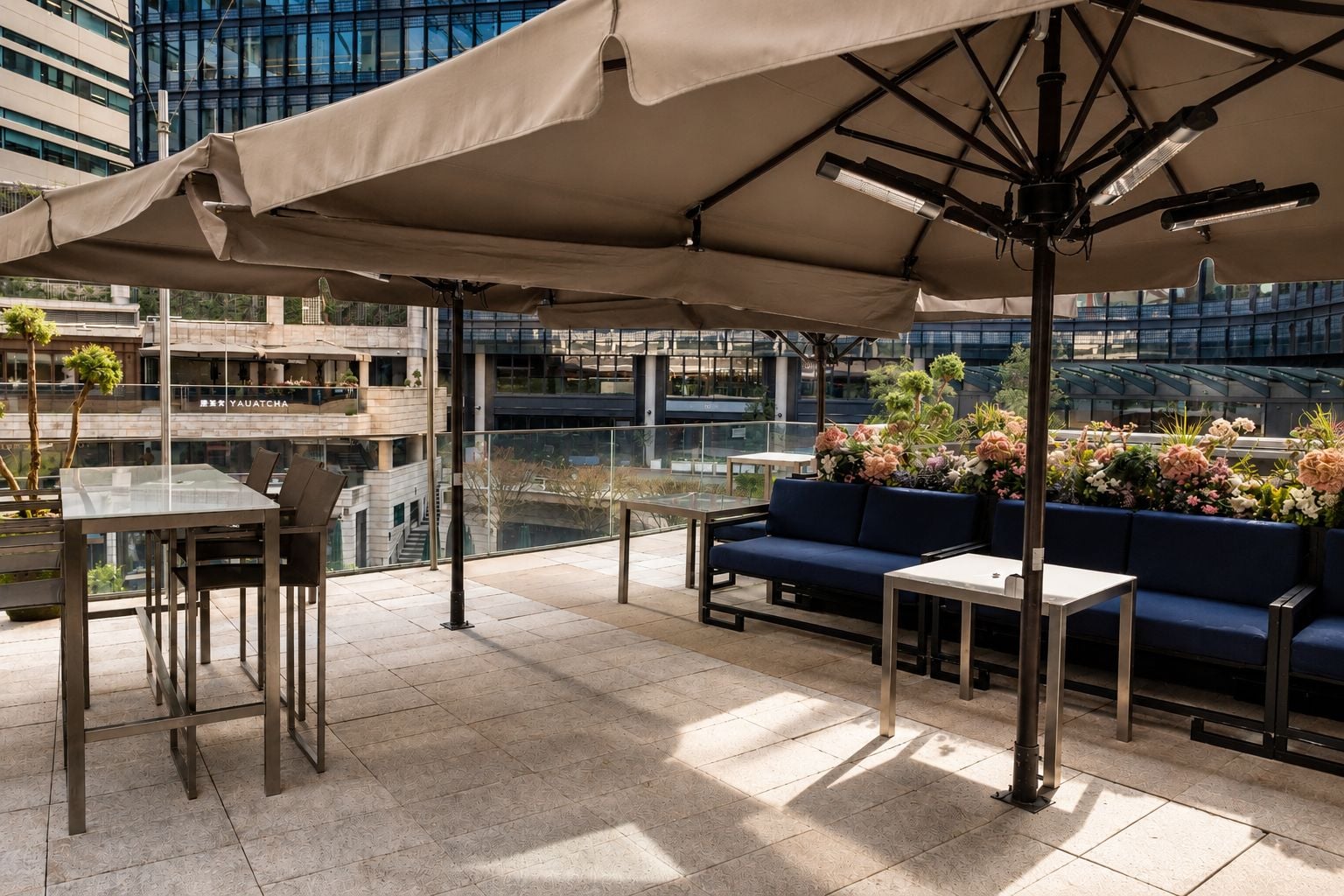 Bar and Terrace Exclusive Use 4