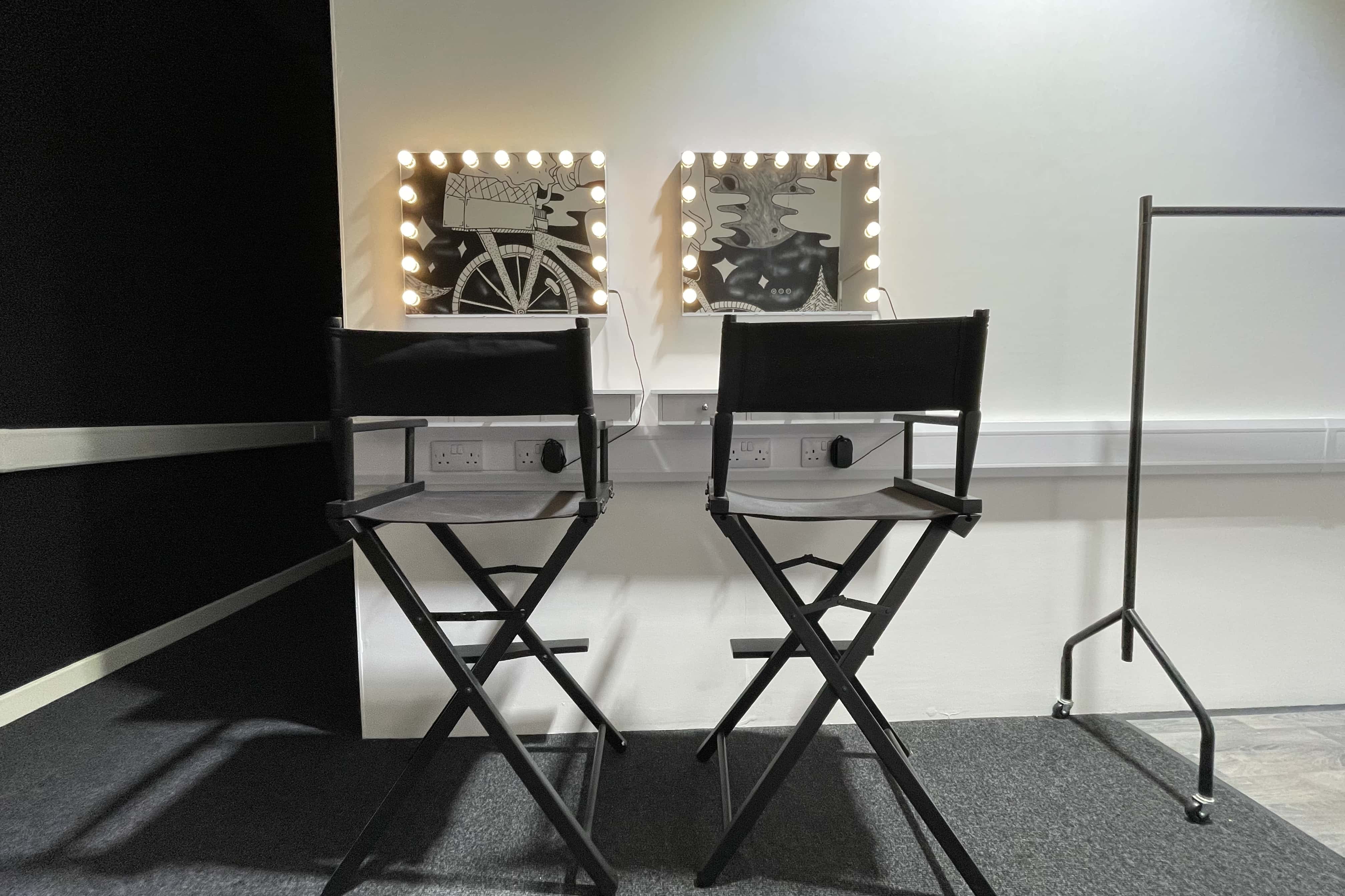 Summer Isle Studios 4