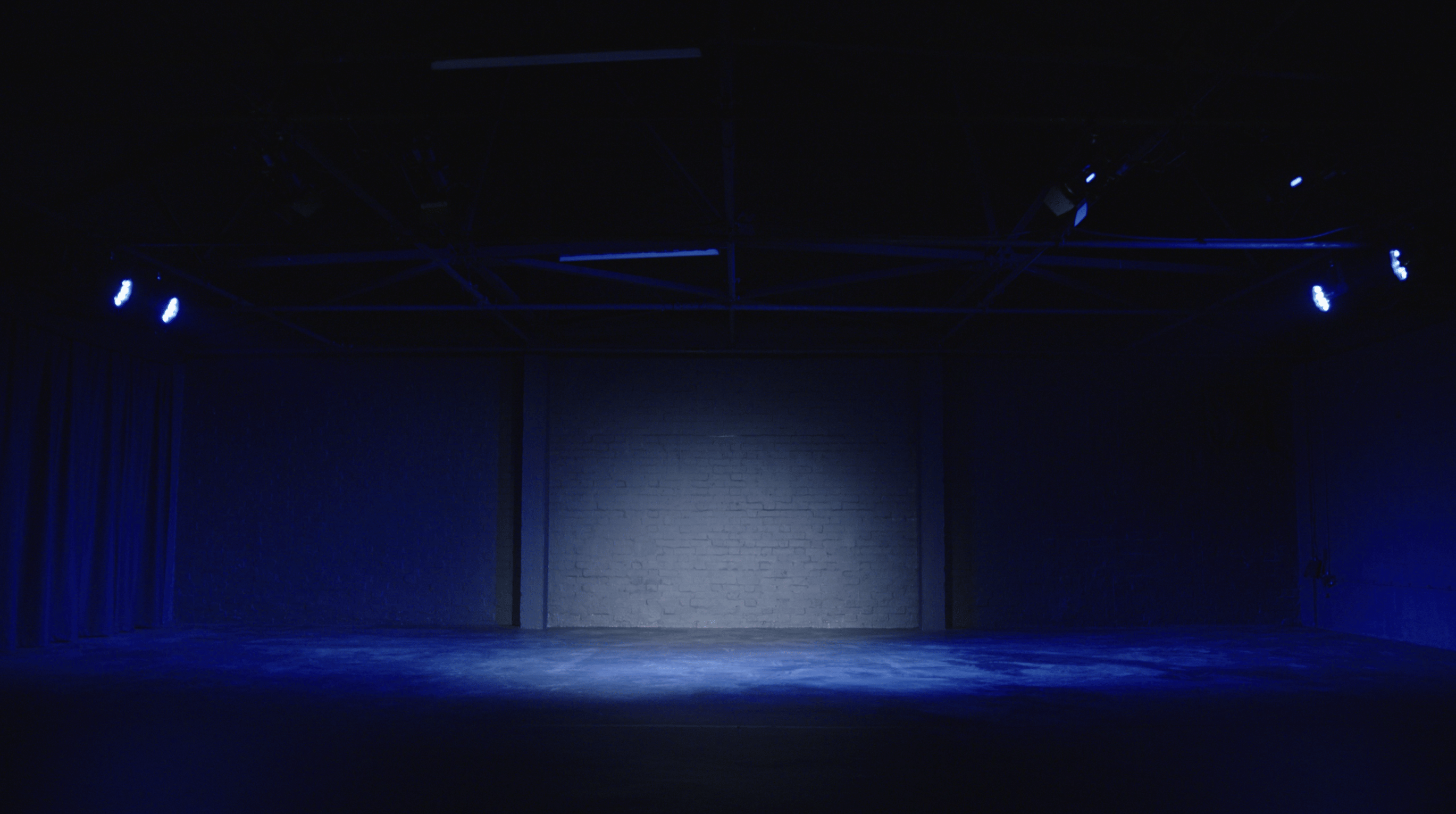 Klatch Studio - Studio 2: Black Box 8