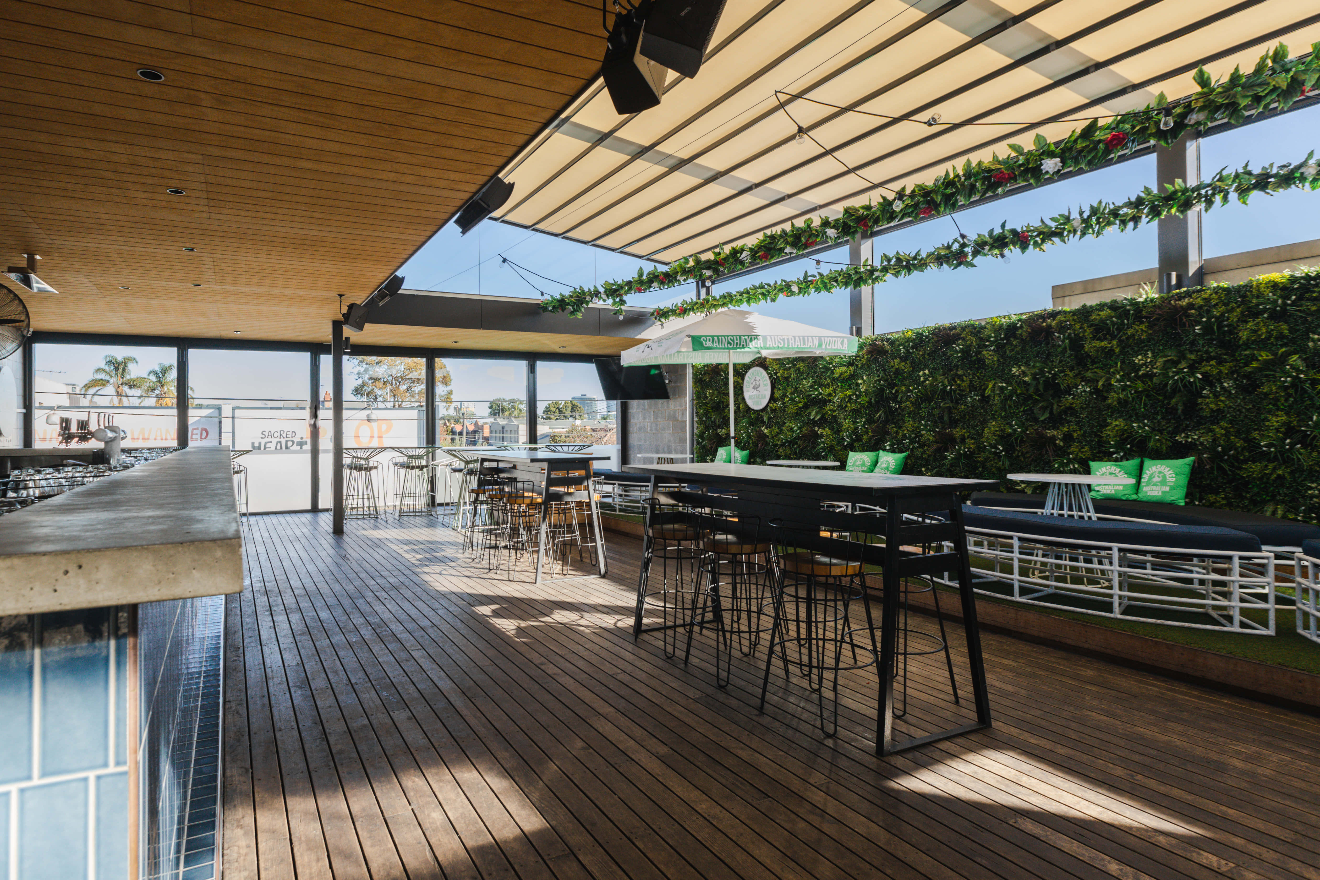 Rooftop Lounge and Bar 4