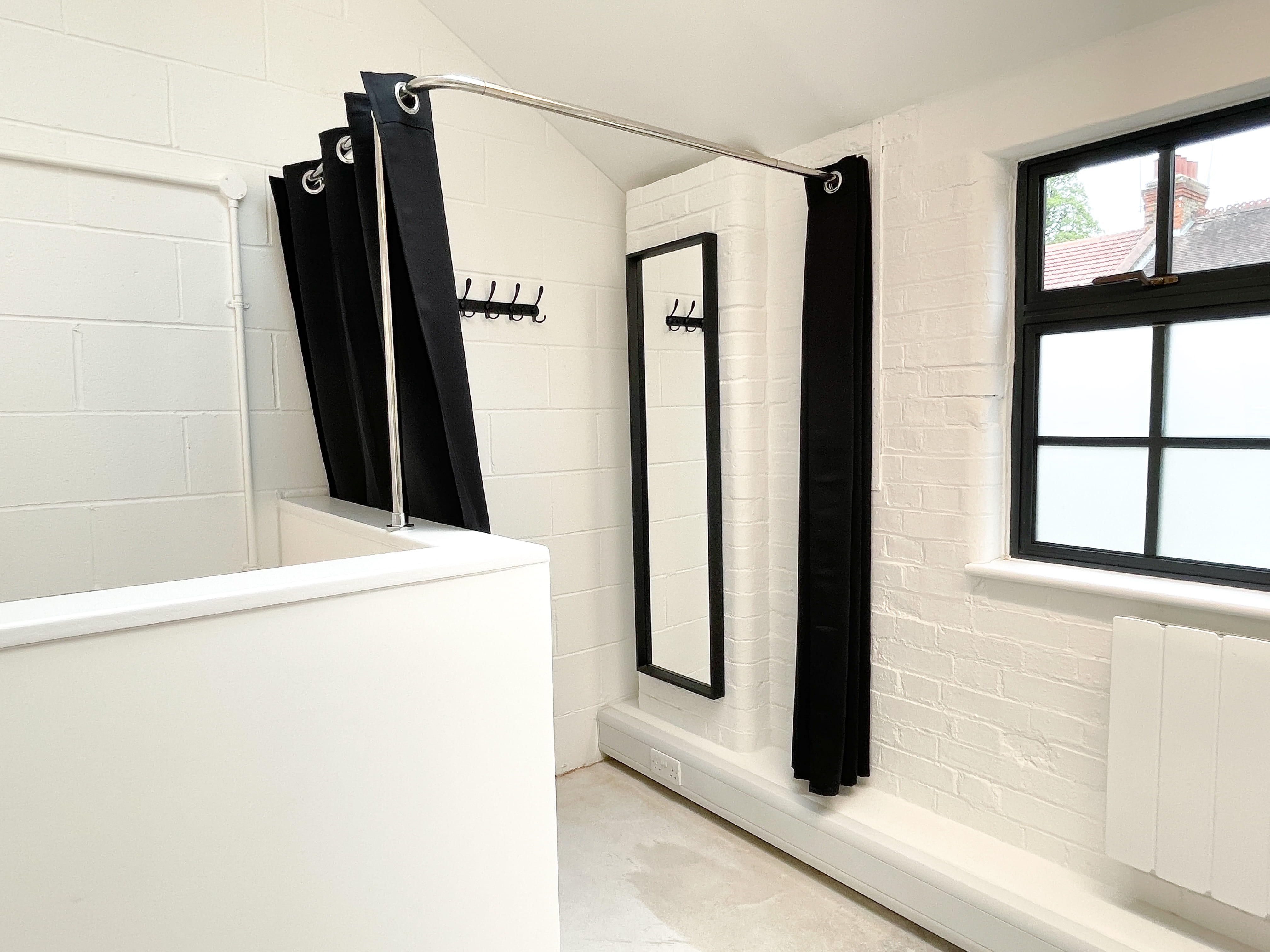 Everyangle Studio: Industrial Style Daylight Photo Studio in South West London 2