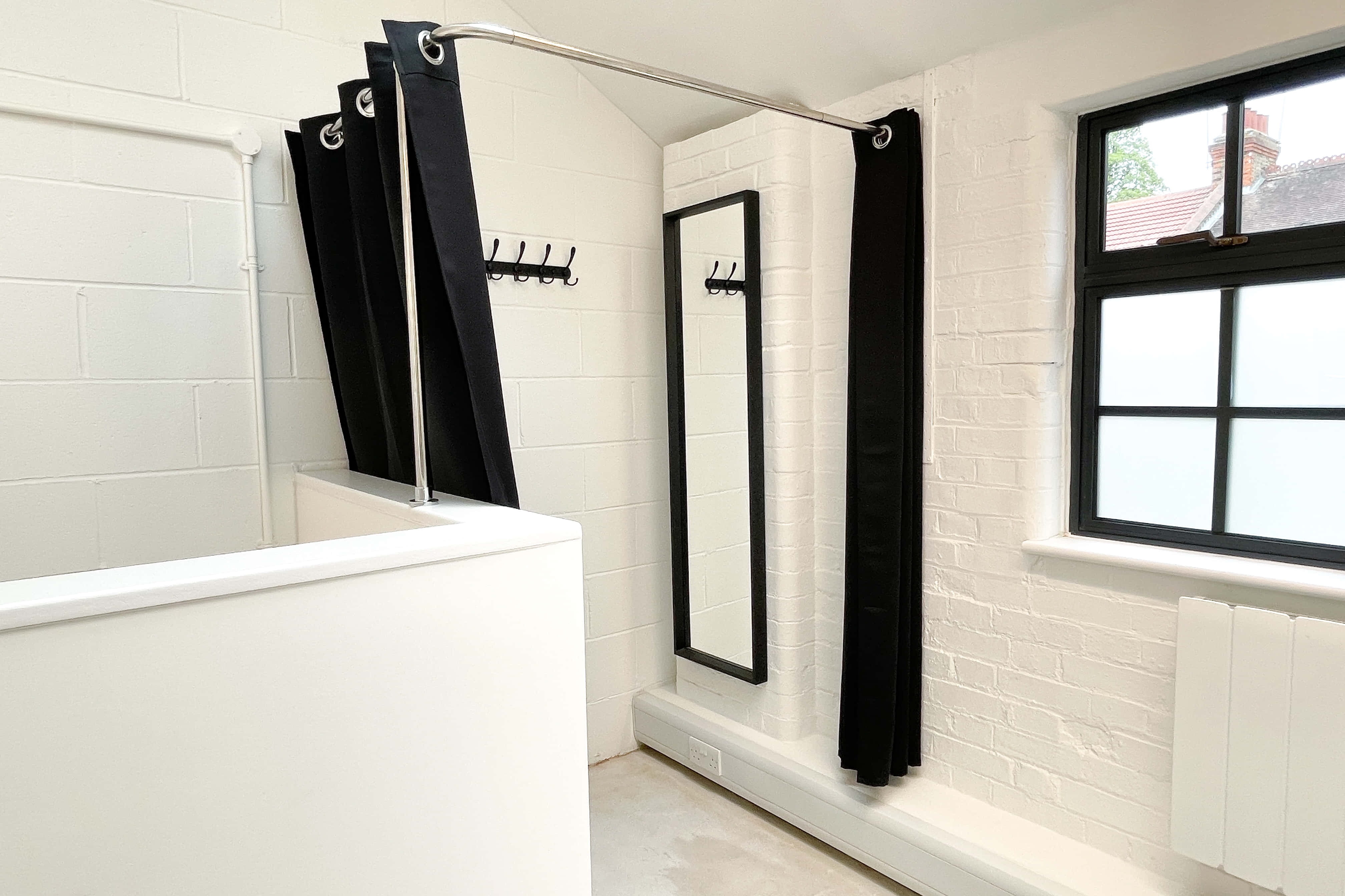 Everyangle Studio: Industrial Style Daylight Photo Studio in South West London 2