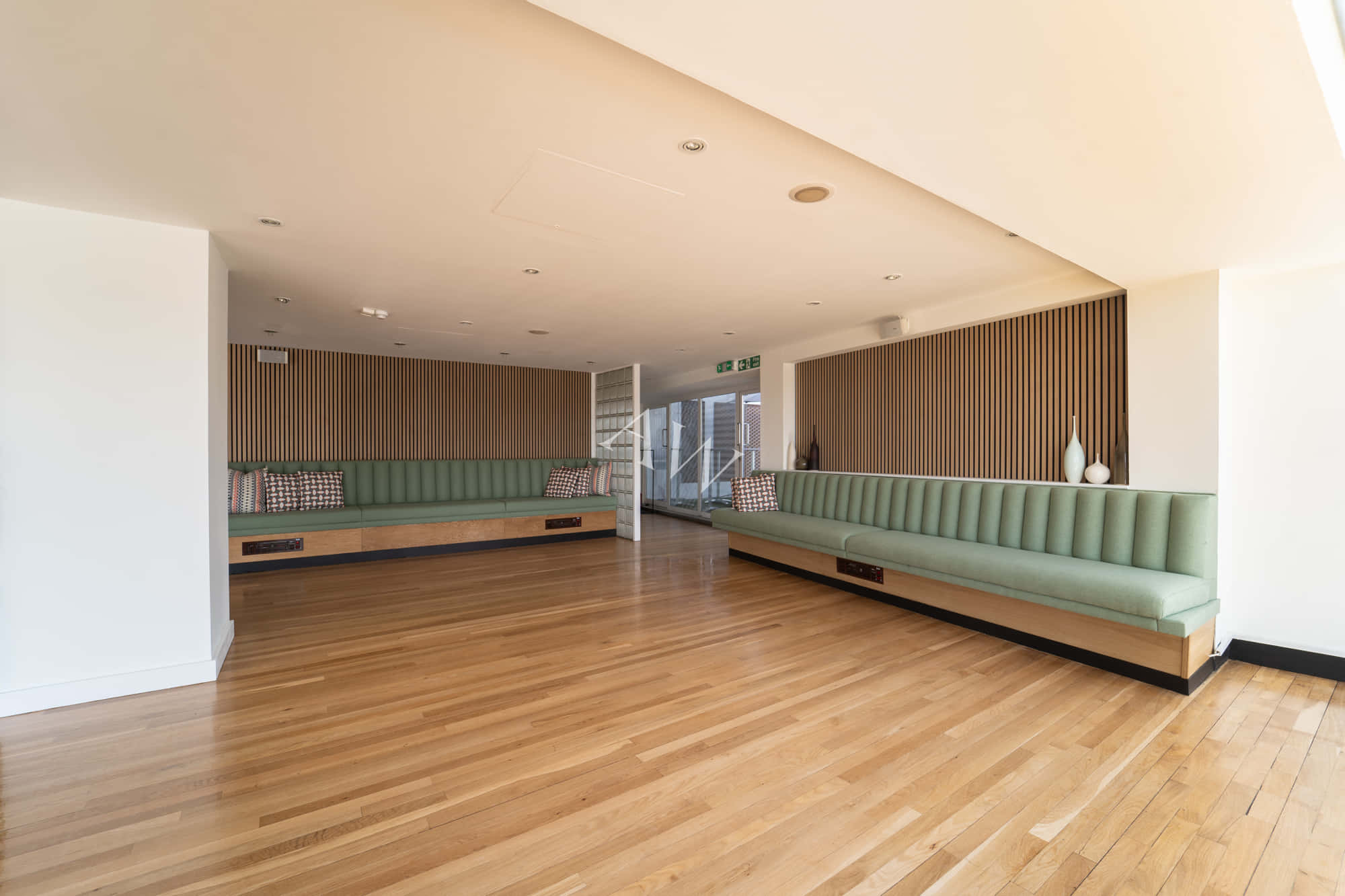 First floor space 17