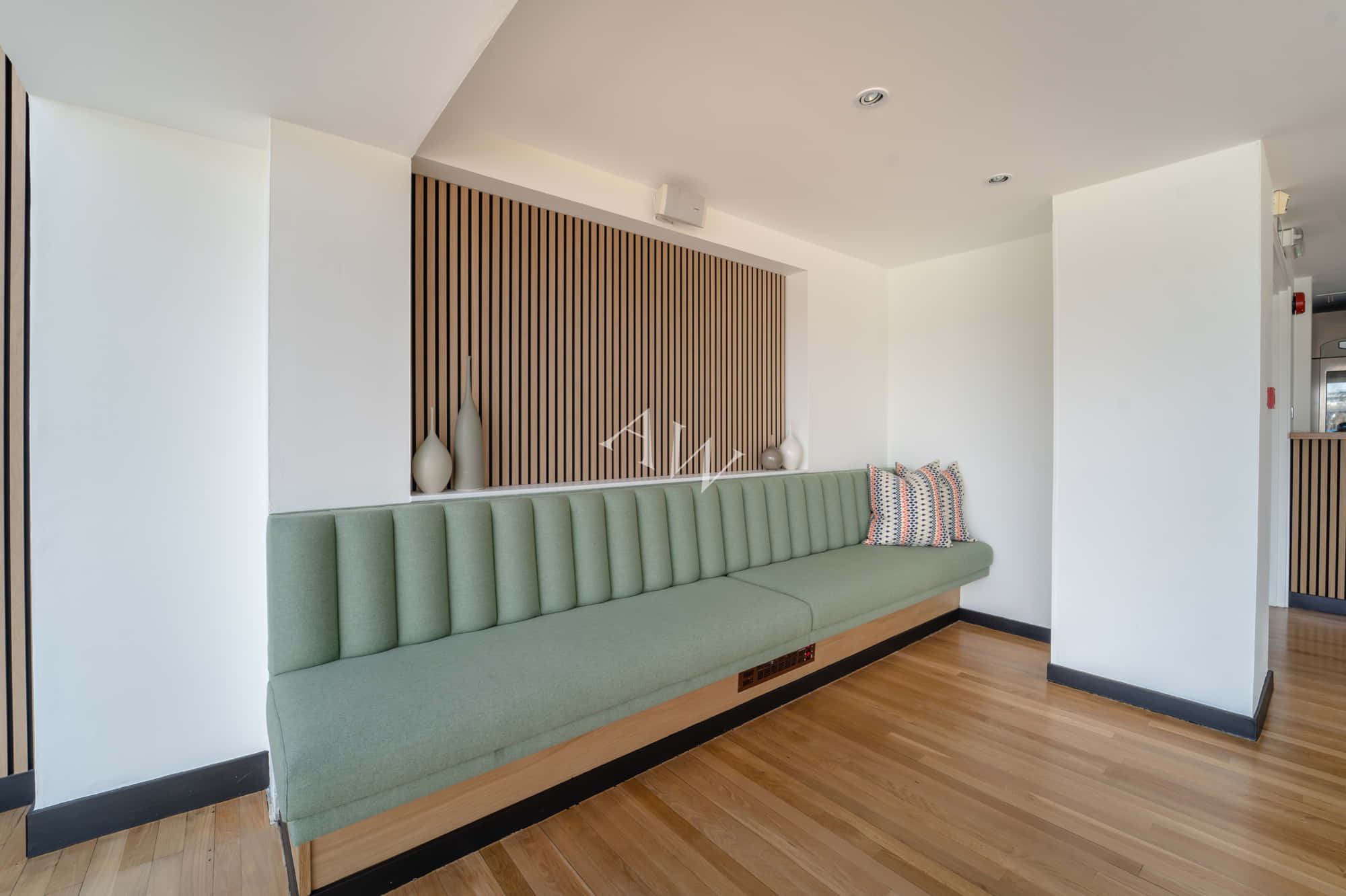 First floor space 16