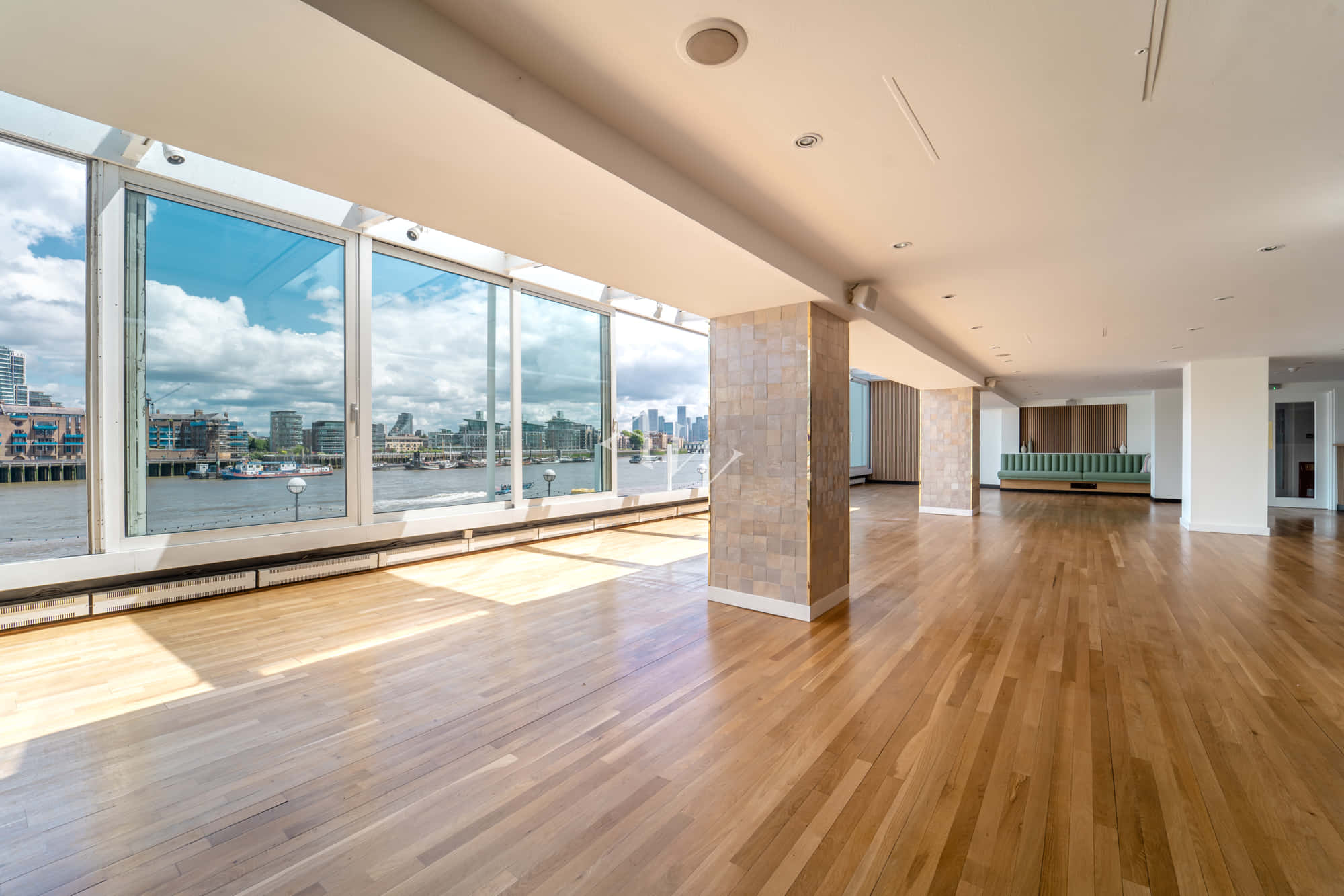 First floor space 13