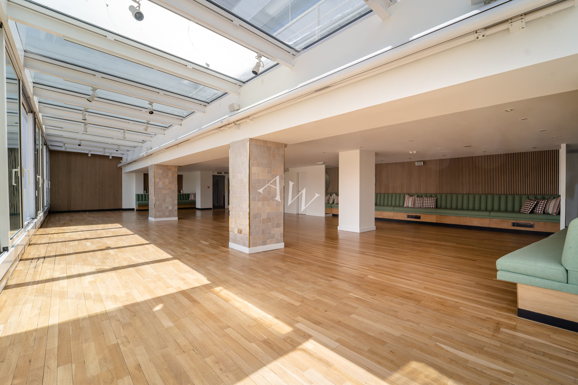 First floor space 14