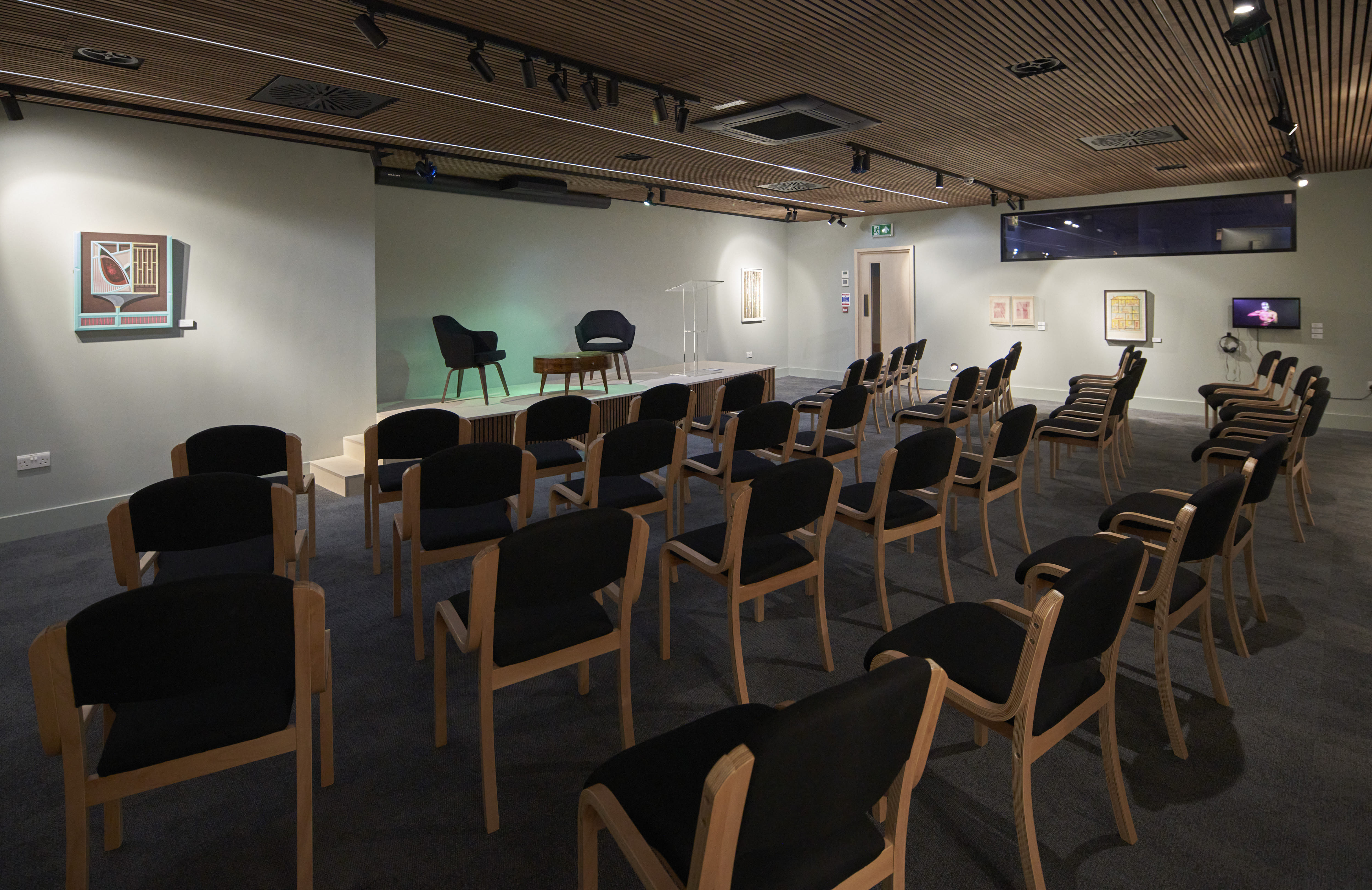 CONFER MEETING/CONFERENCE ROOM 1