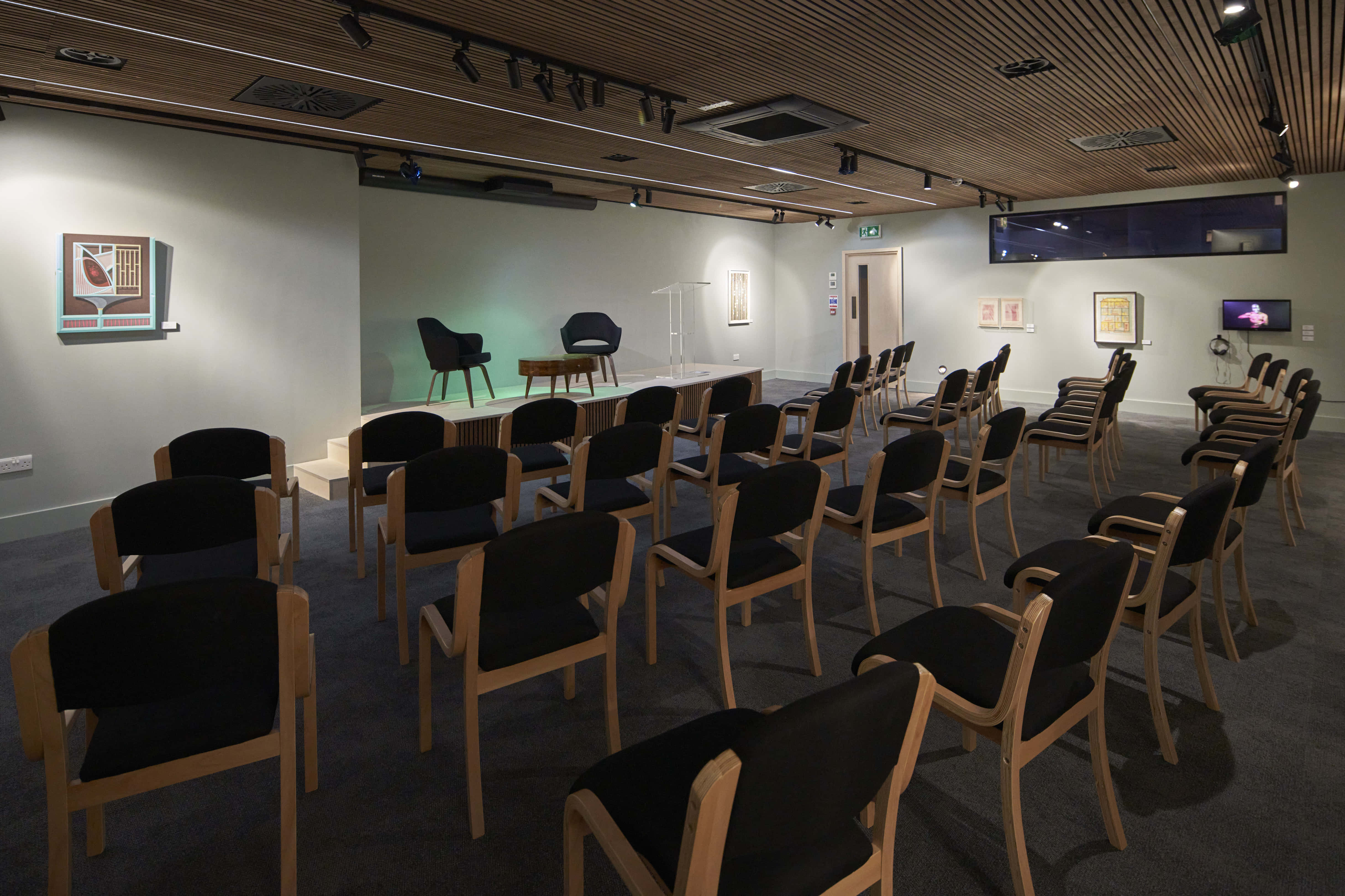 CONFER MEETING/CONFERENCE ROOM 1