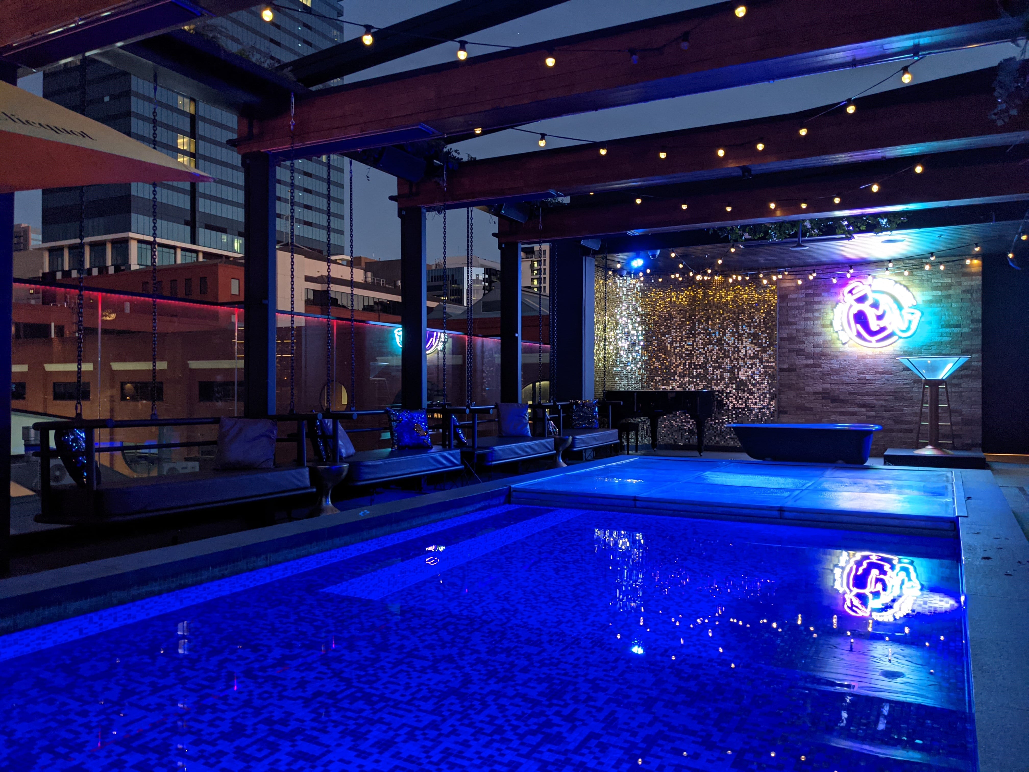 Nineteen Ten Rooftop Bar 2