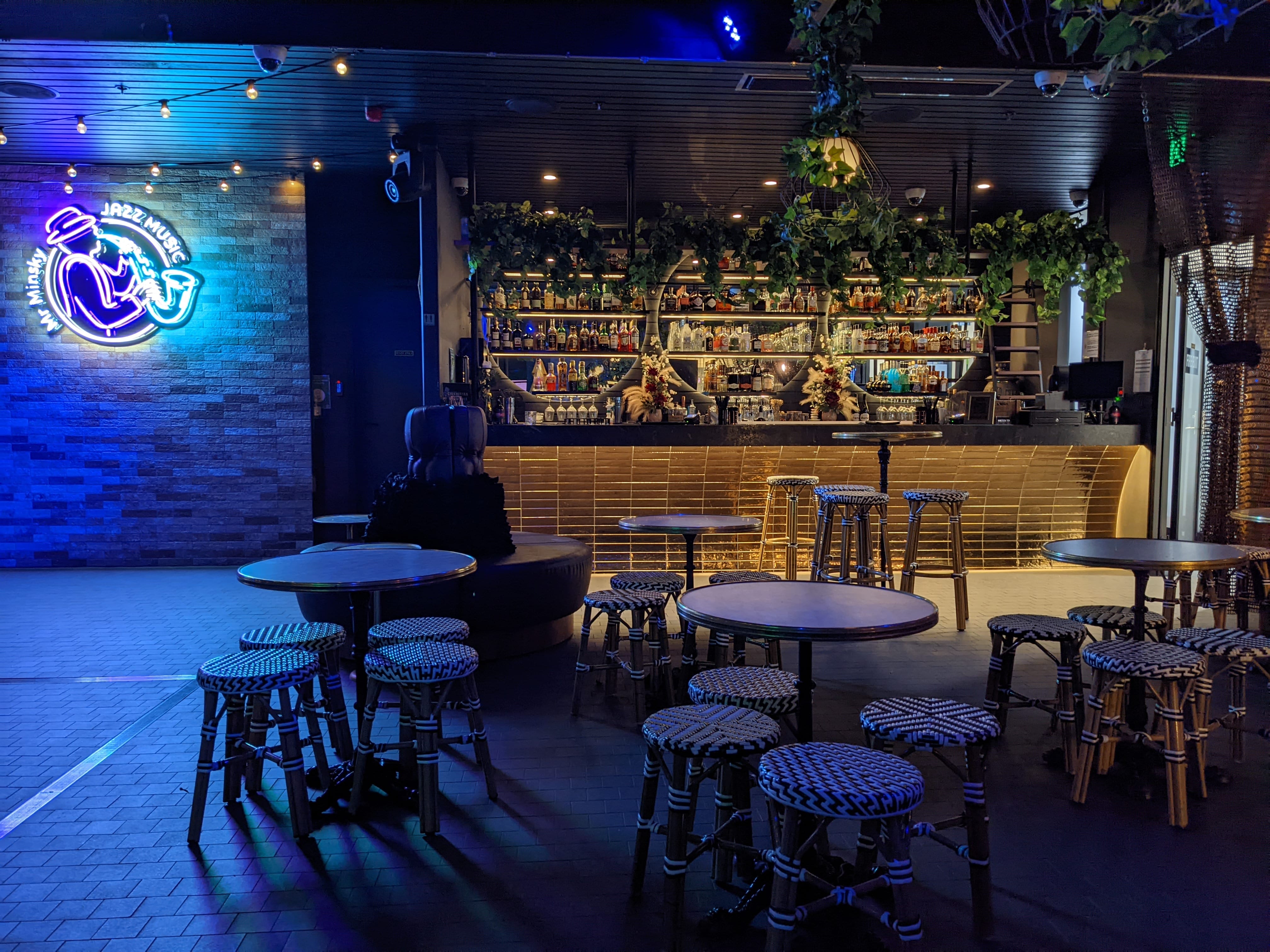 Nineteen Ten Rooftop Bar 1