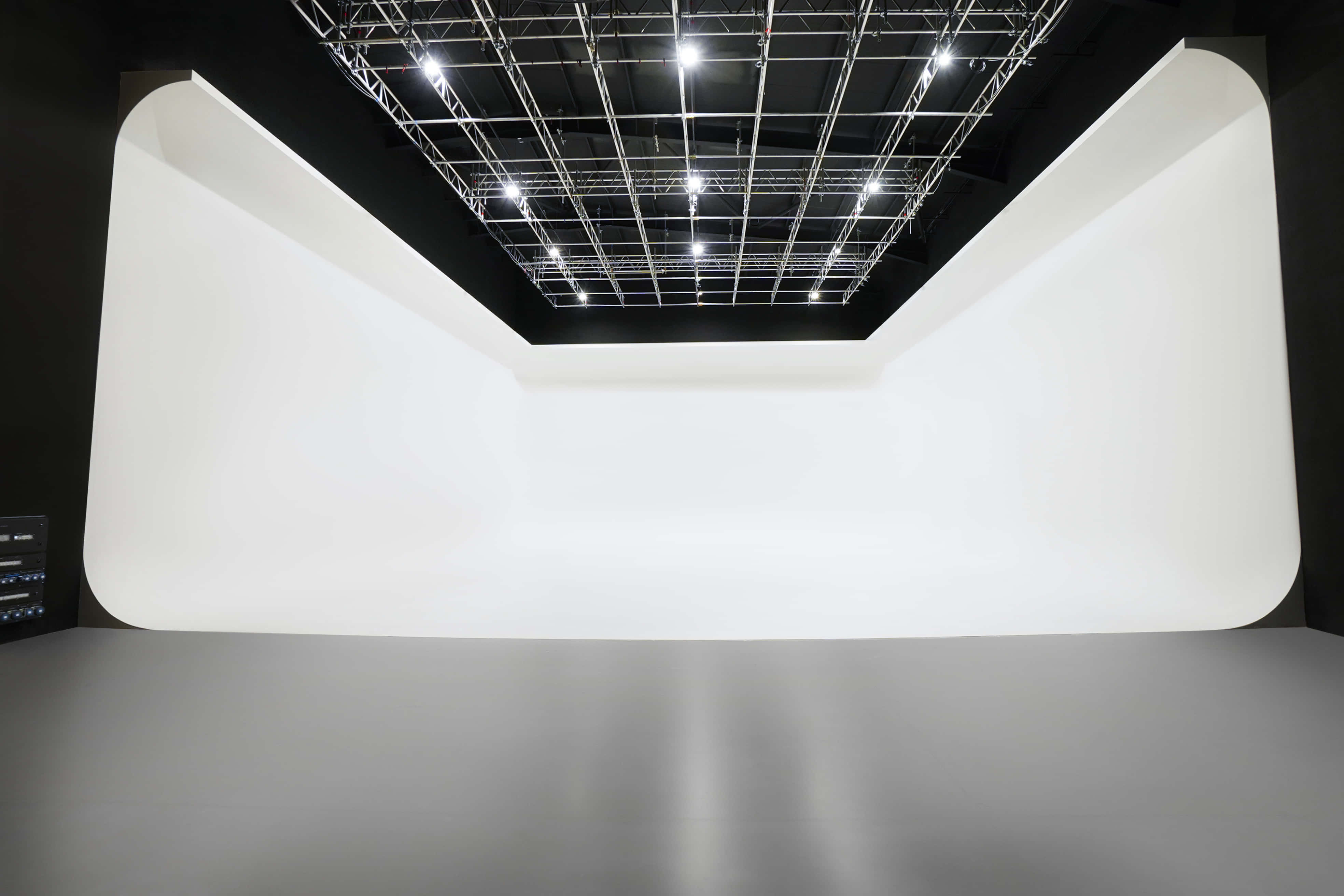 London Film Studios 0