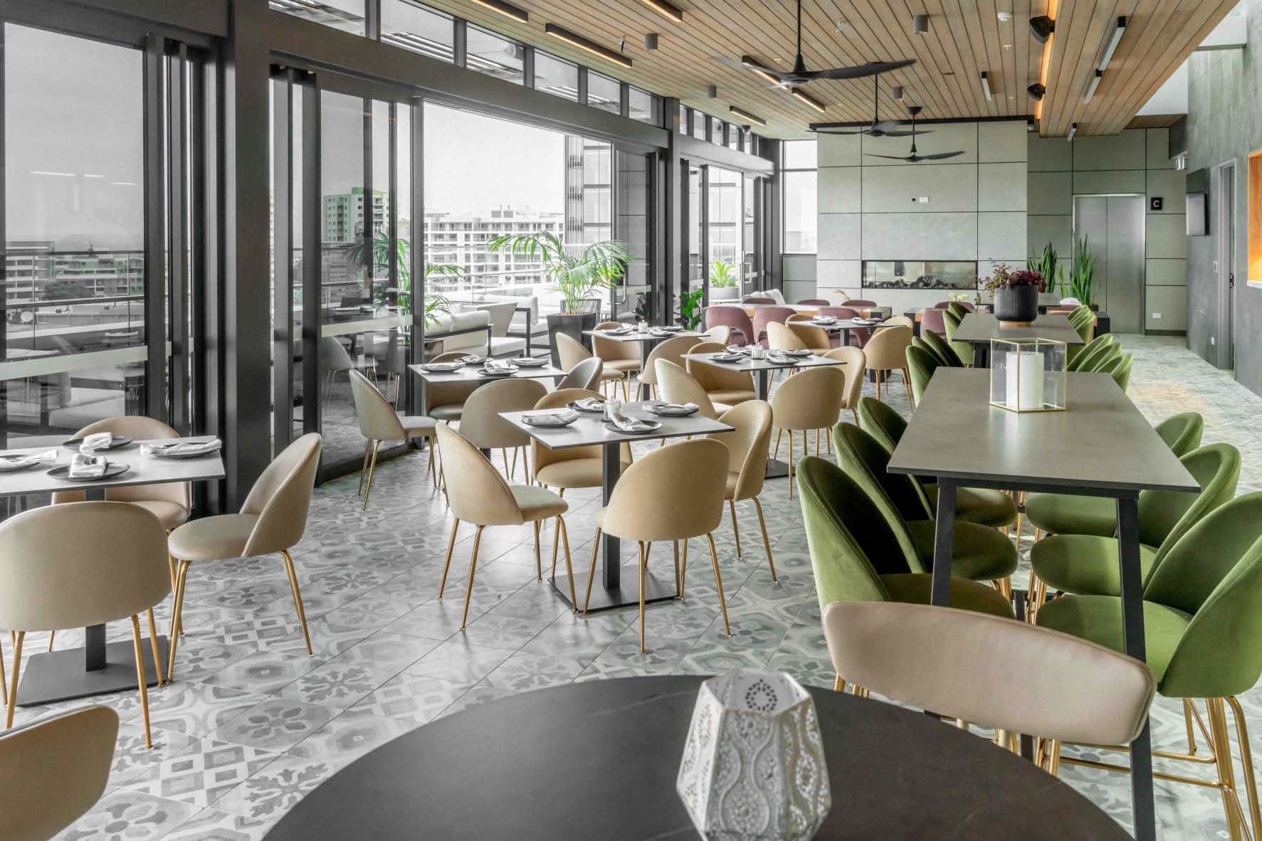 Above 8 Lounge & Bar 3D tour