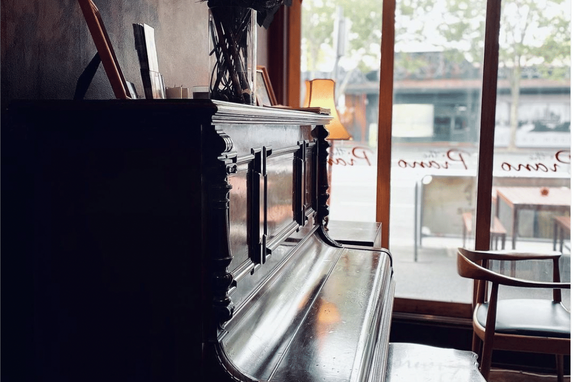 The Piano Thai Restaurant & Bar 3