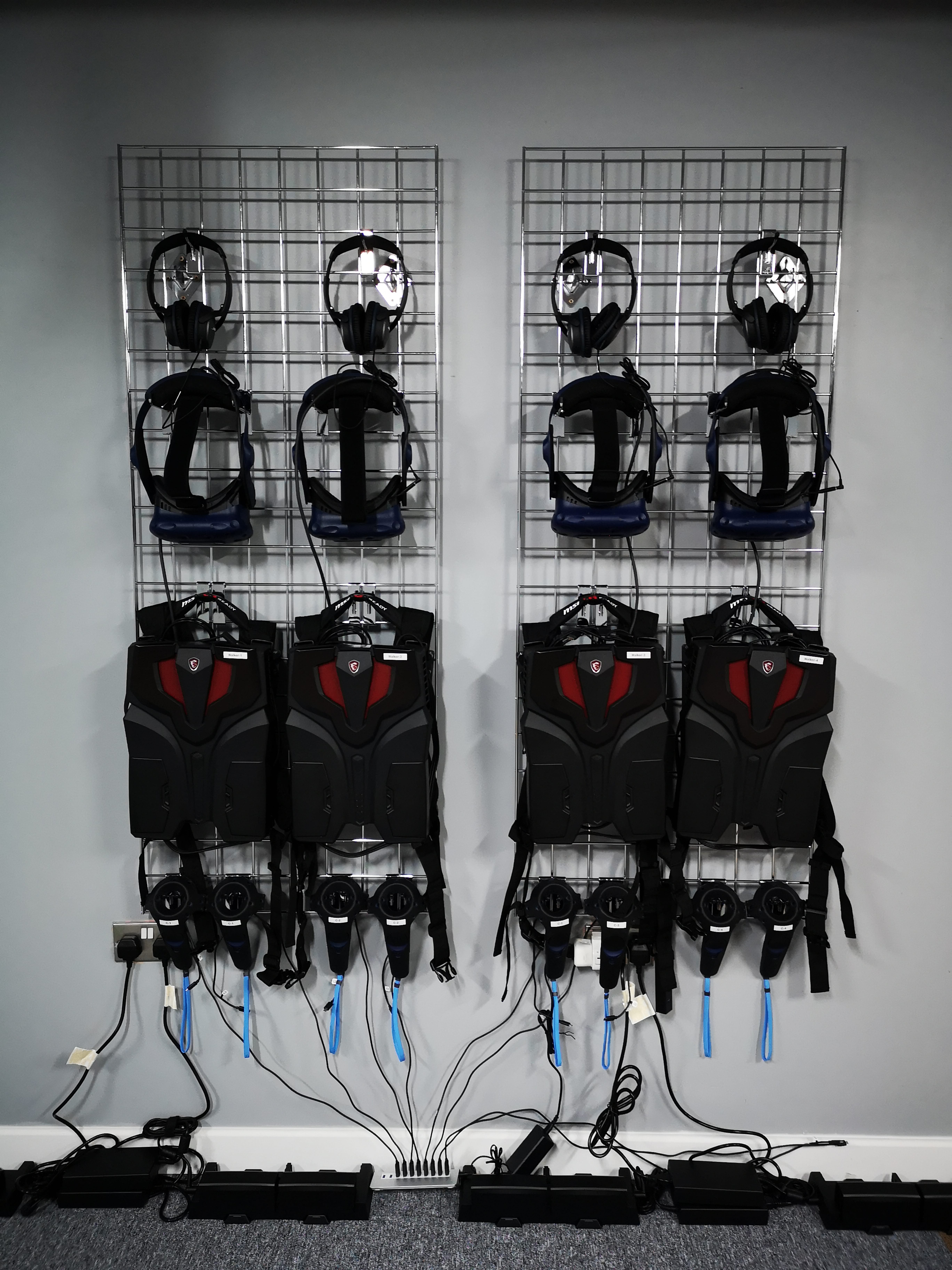 Escape room and free roam VR 3