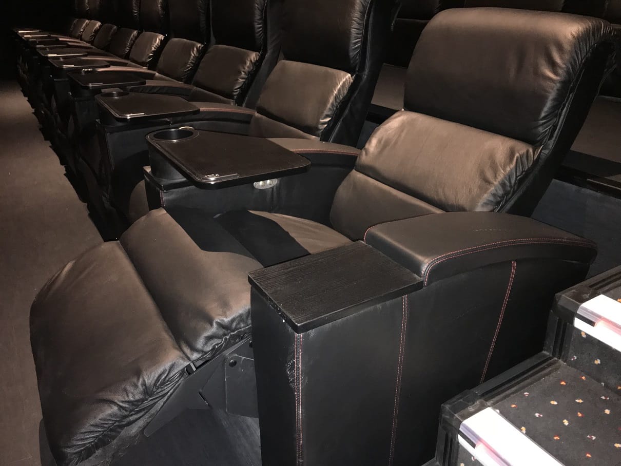 Large Recliner Screens 1