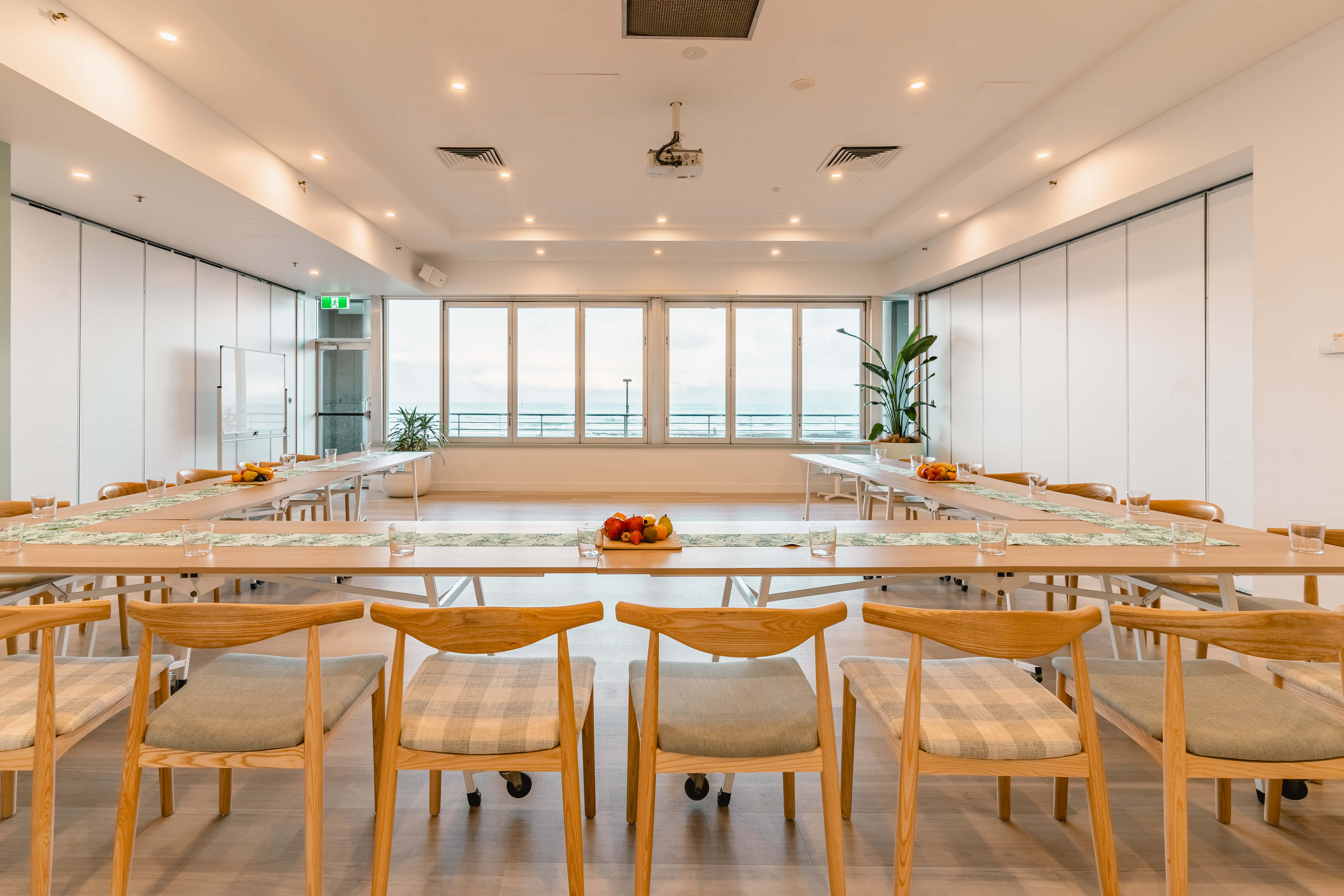 Conference Room Coast 3 0