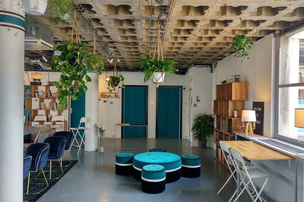 Stylish modern space in heart of Exmouth Market 2