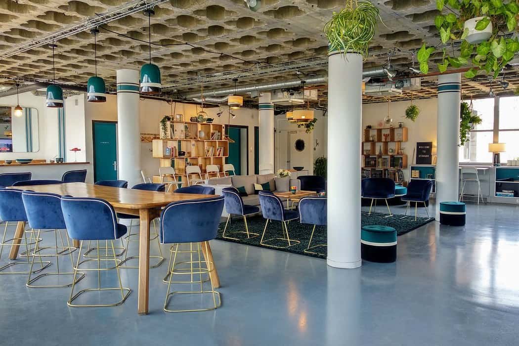 Stylish modern space in heart of Exmouth Market 0