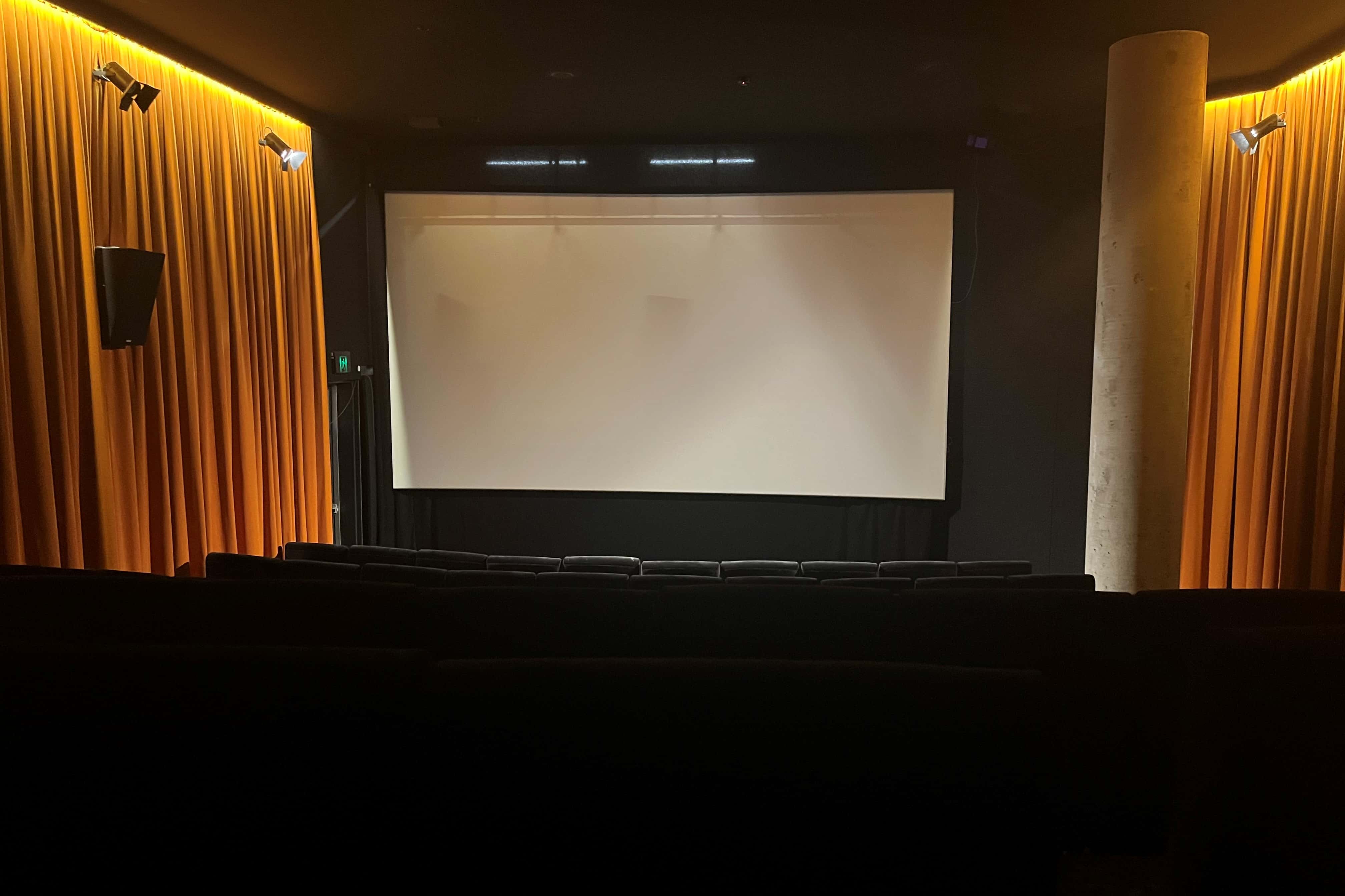 68 Seat Cinema / Cinema 5 0