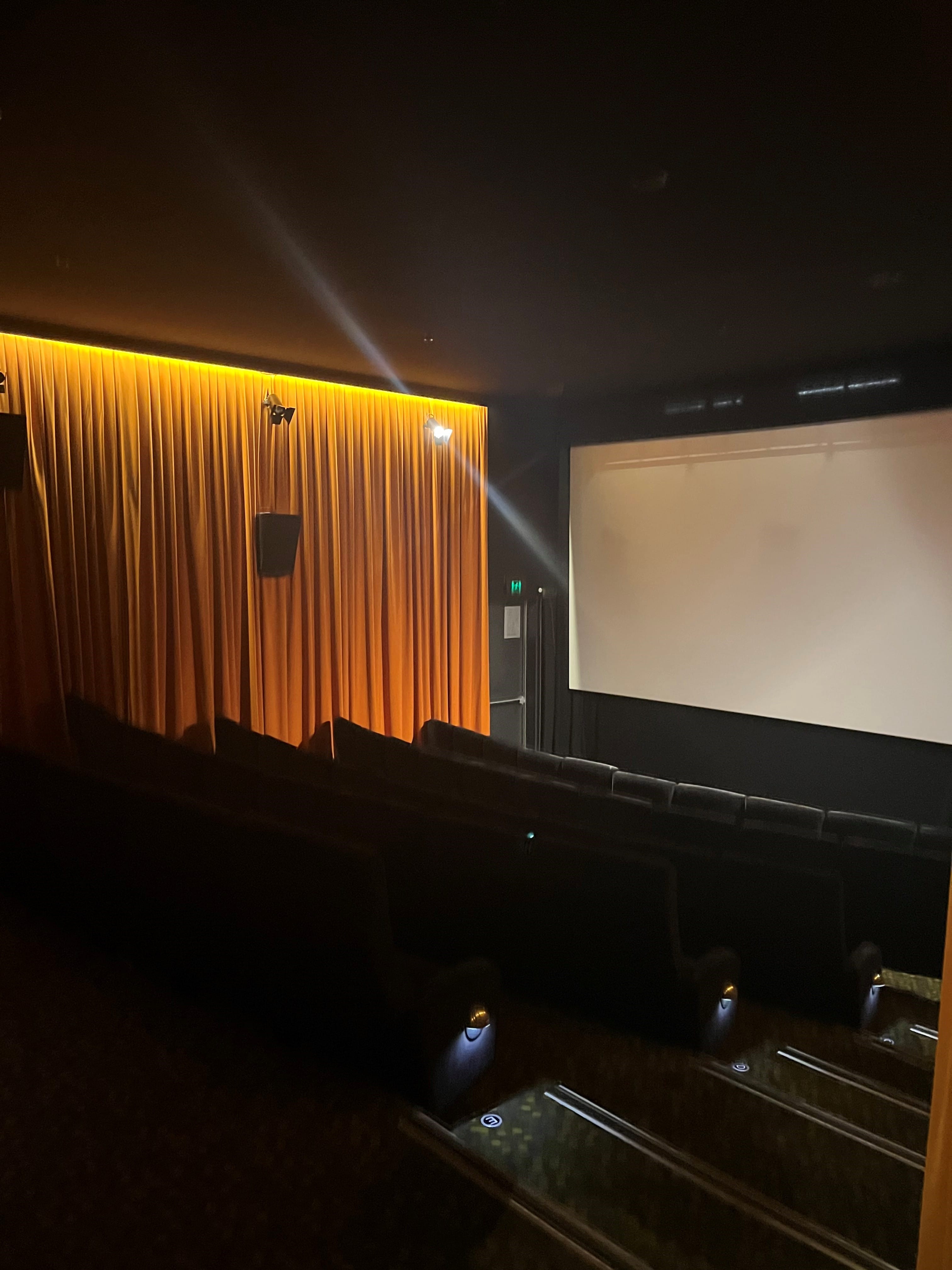 68 Seat Cinema / Cinema 5 3