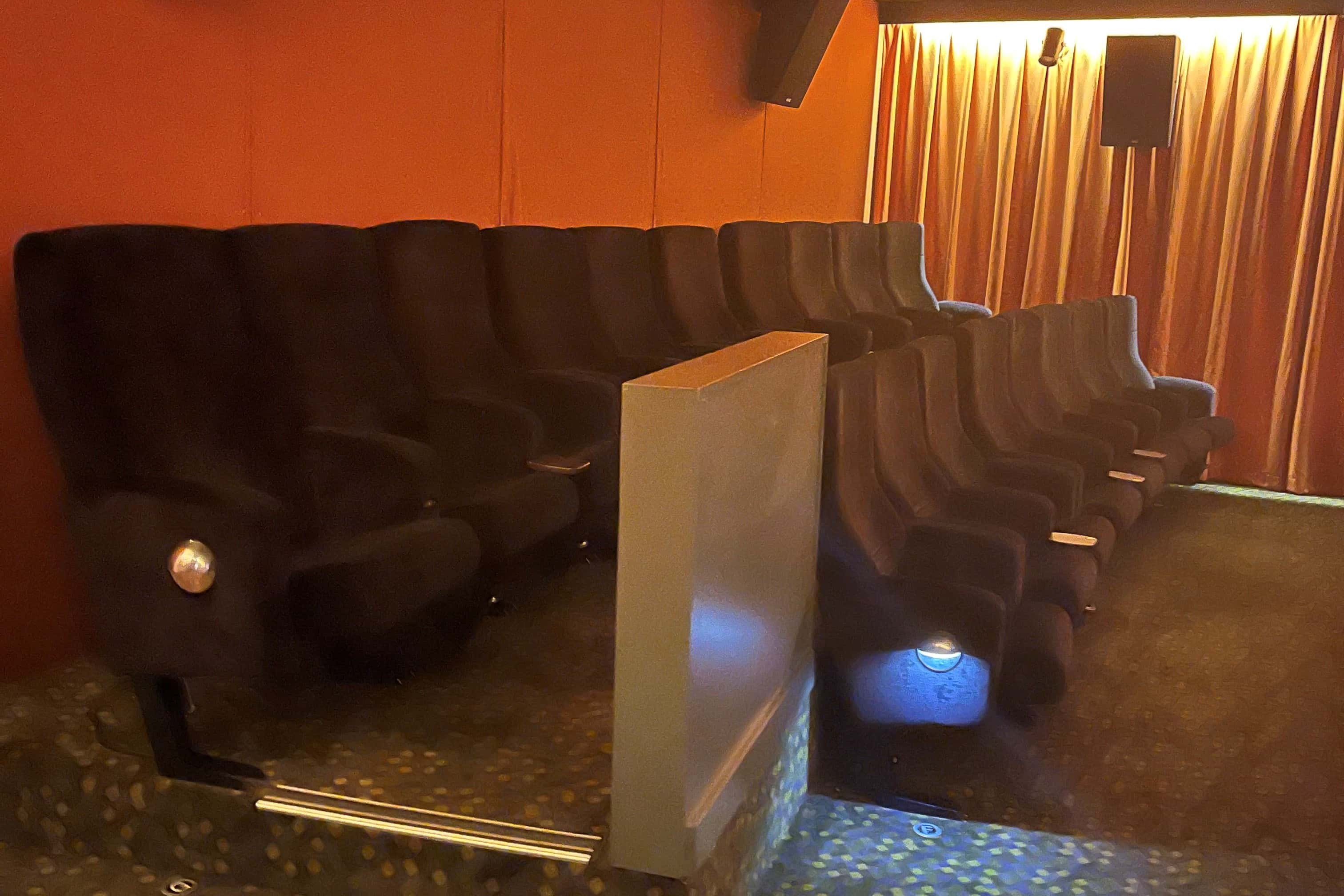 68 Seat Cinema / Cinema 5 2